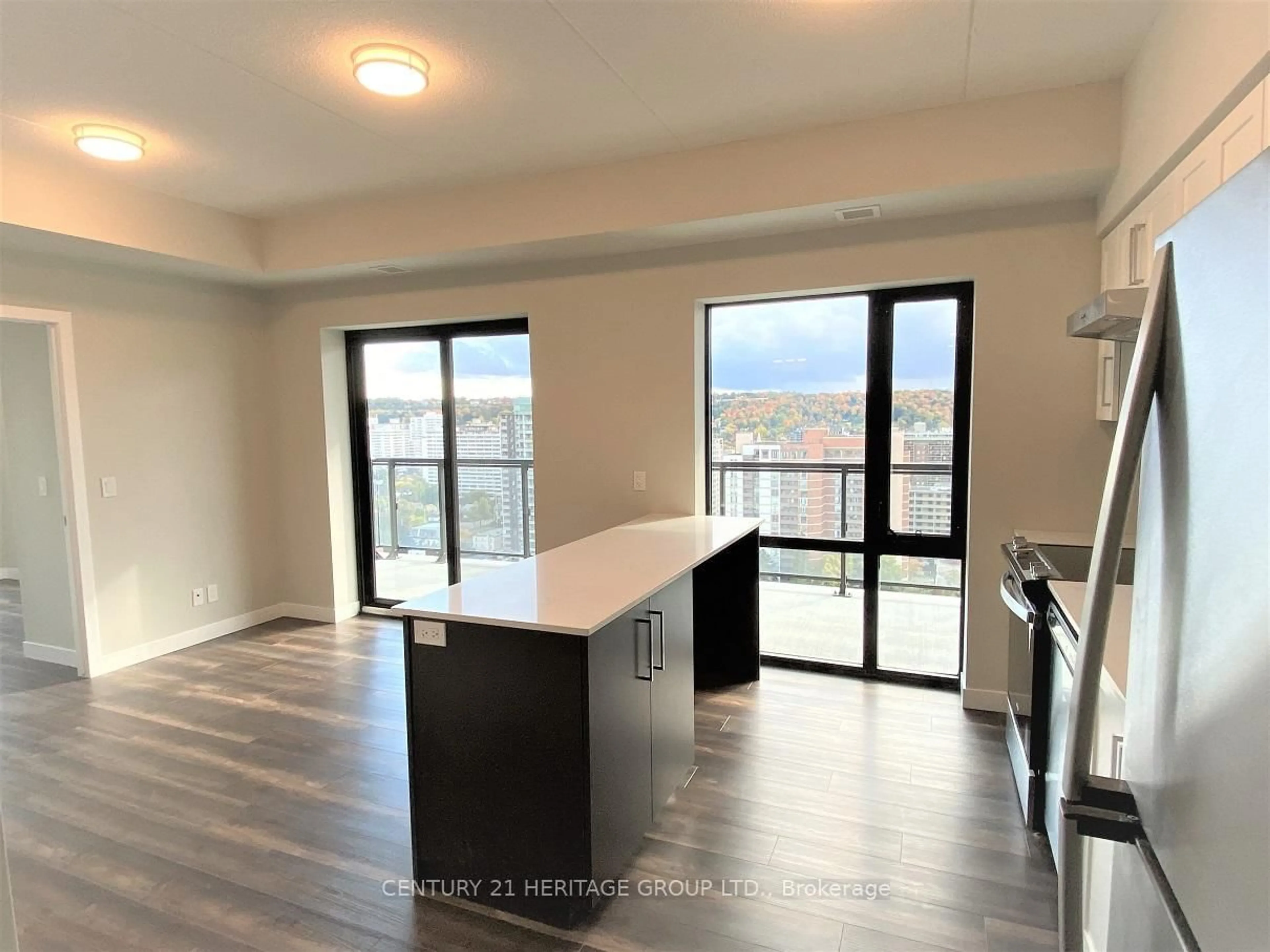 Open concept kitchen, unknown for 15 Queen St #1914, Hamilton Ontario L8P 0C6