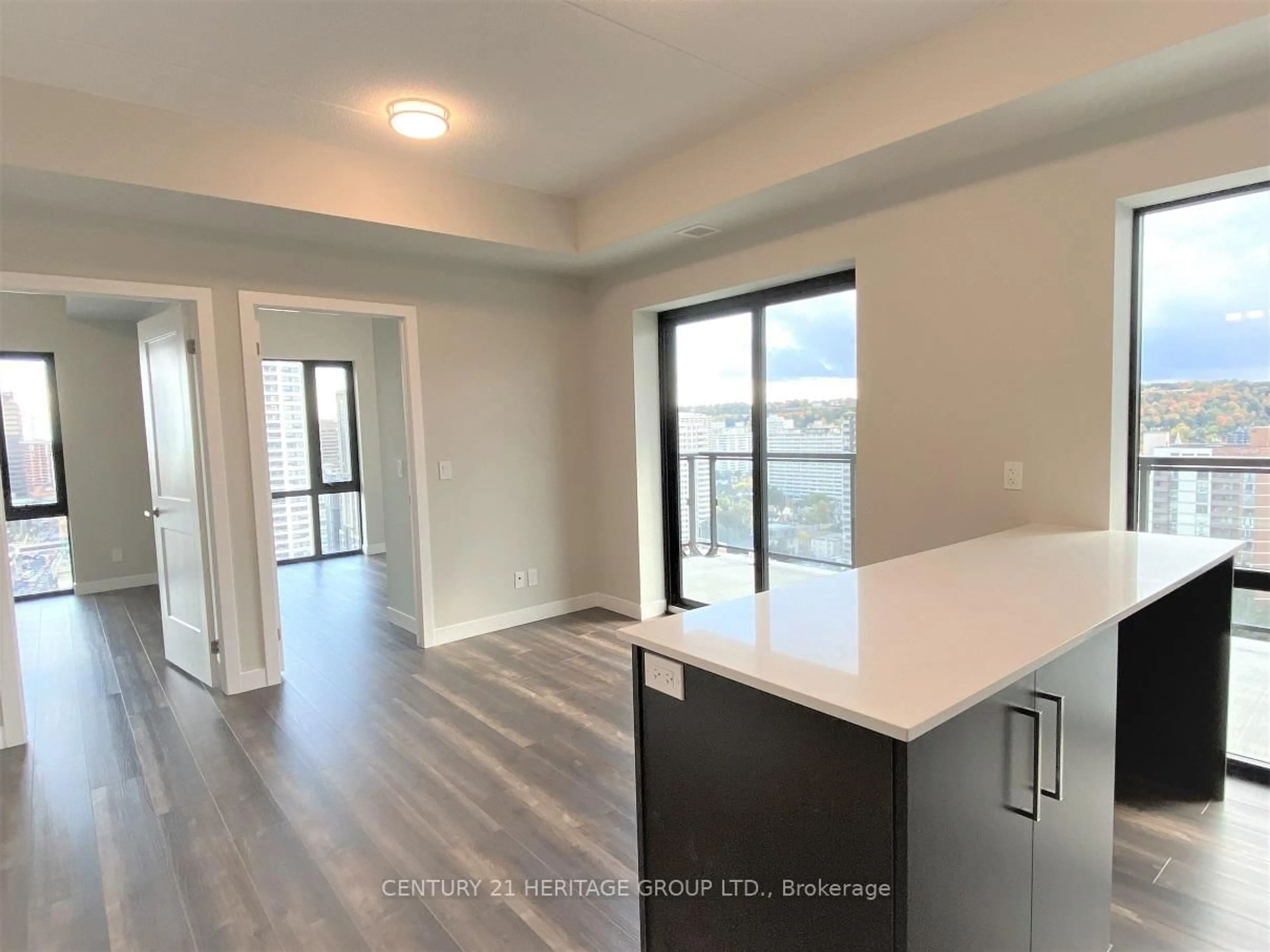 Unknown for 15 Queen St #1914, Hamilton Ontario L8P 0C6