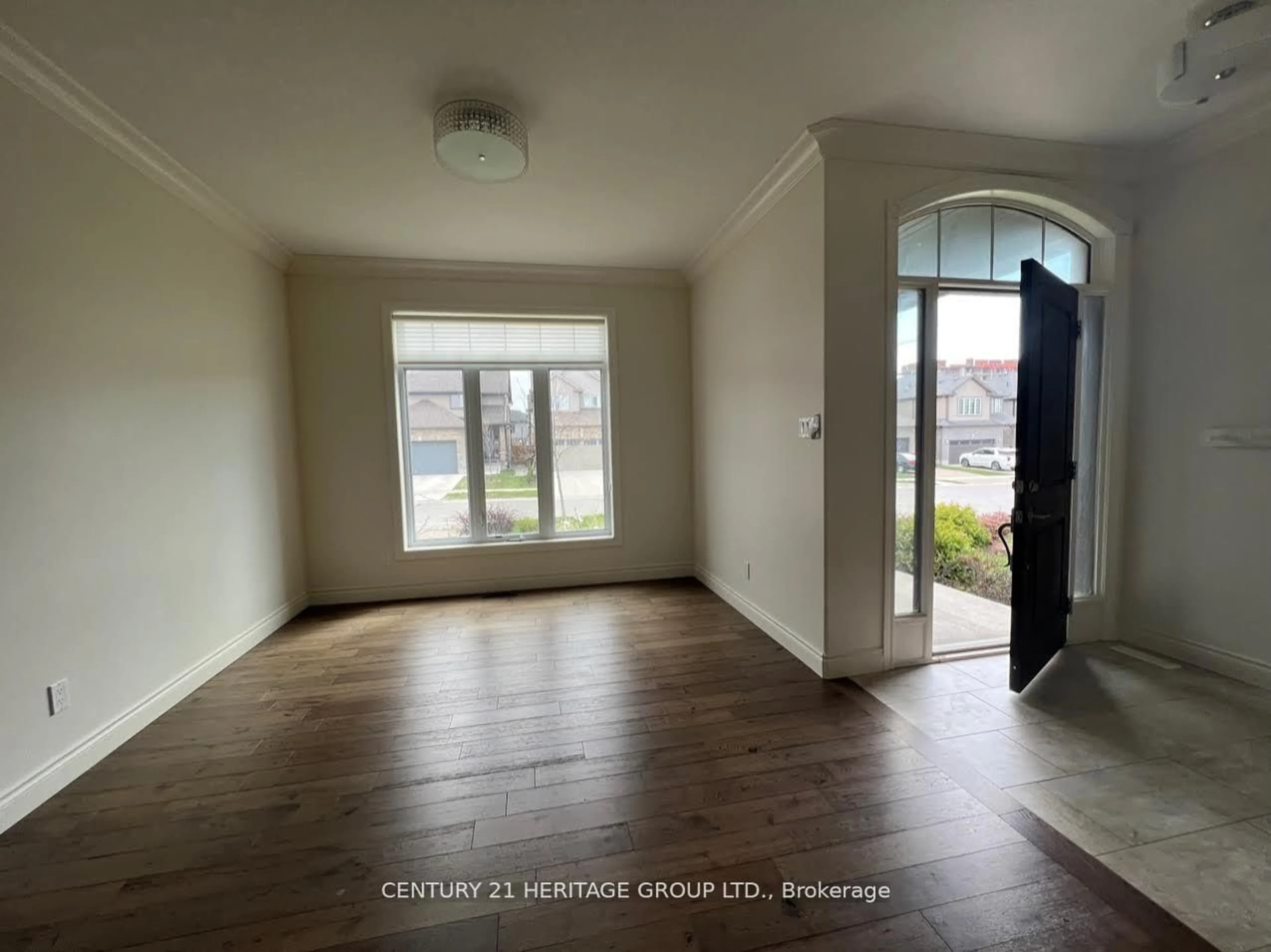 A pic of a room for 3547 Singleton Ave, London South Ontario N6L 0C2