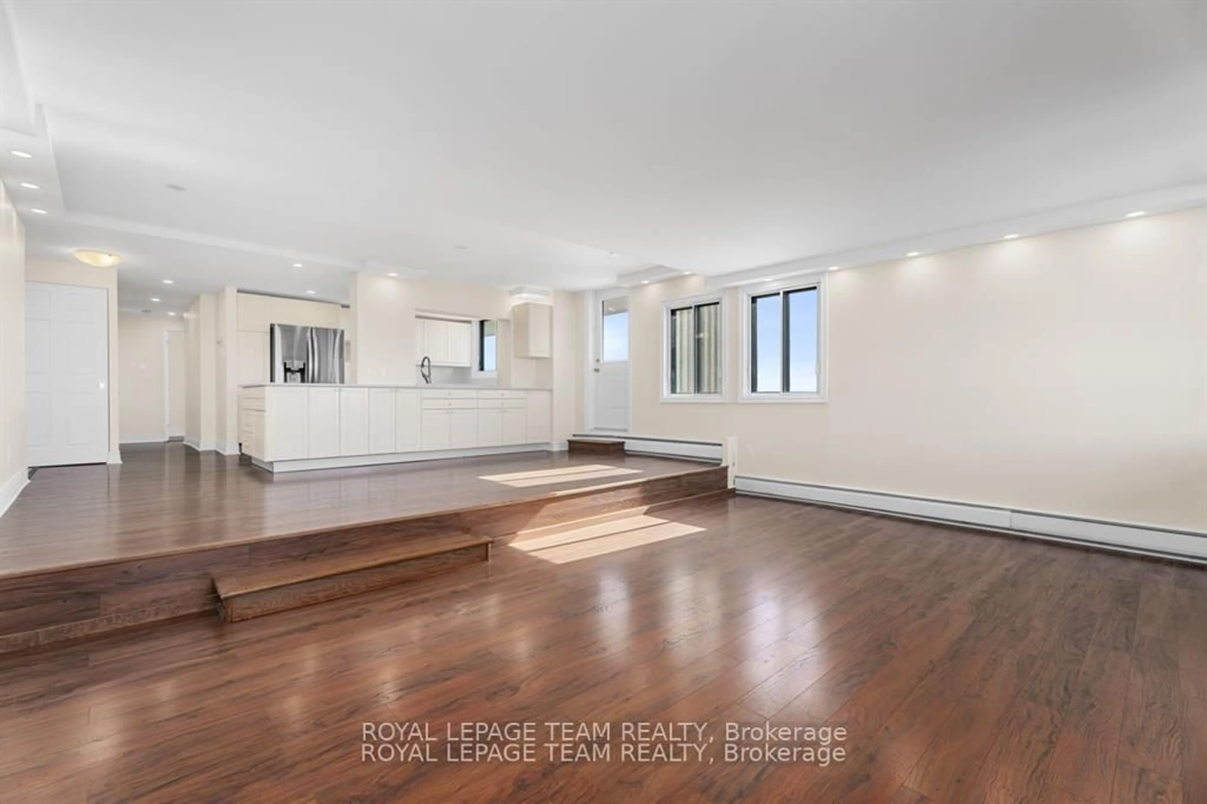 A pic of a room for 415 Greenview Ave #2004, Ottawa Ontario K2B 8G5