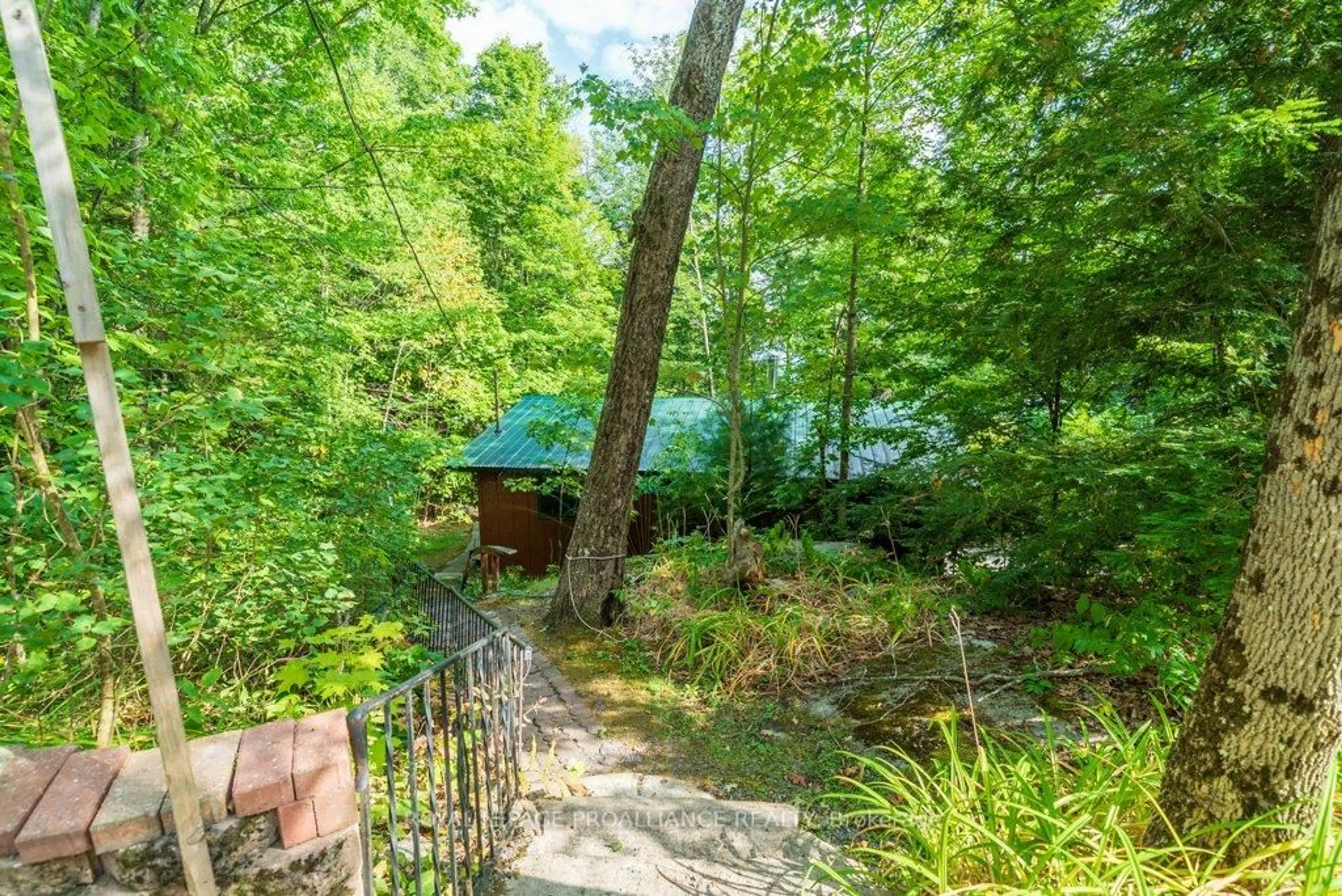 Unknown for 1228B South Pinnacle Point Lane, Arden Ontario K0H 1B0