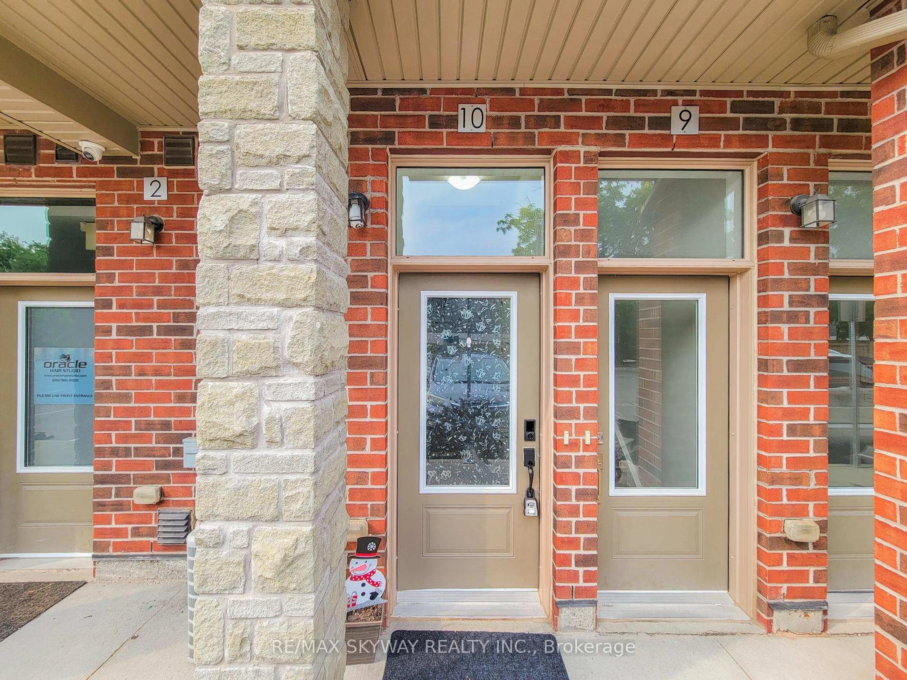 Home with brick exterior material, street for 5014 Serena Dr #10, Lincoln Ontario L0R 1B8