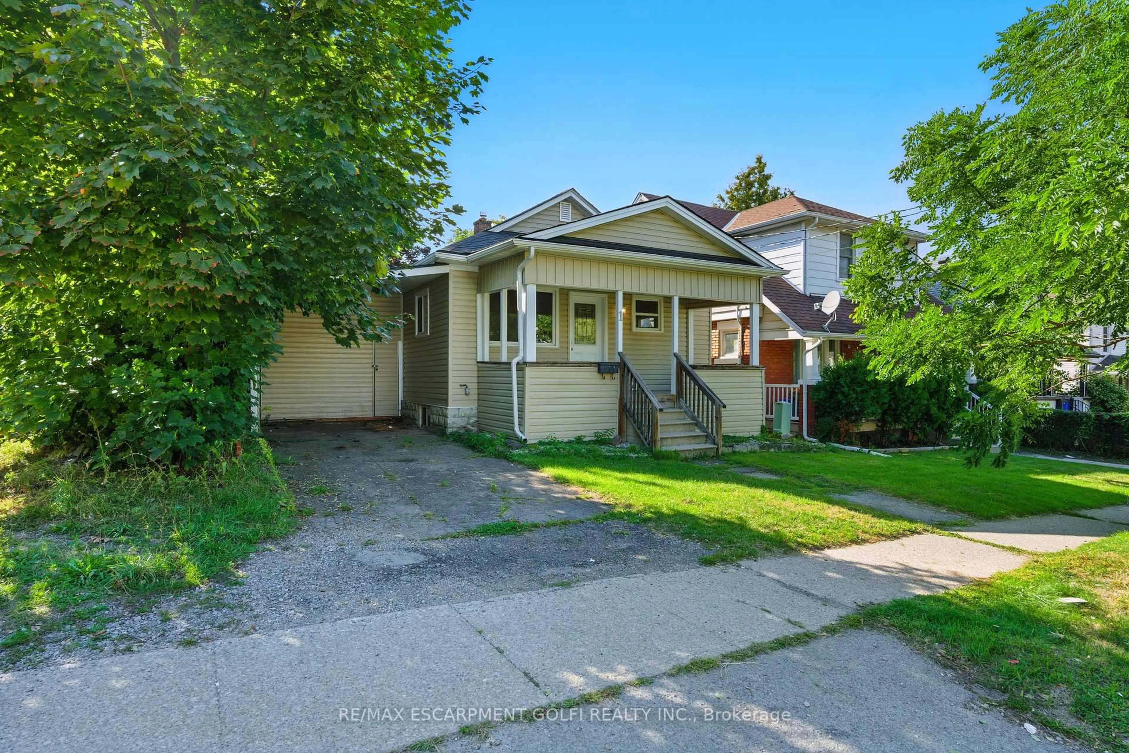 Unknown for 1 Berryman Ave, St. Catharines Ontario L2R 3W8