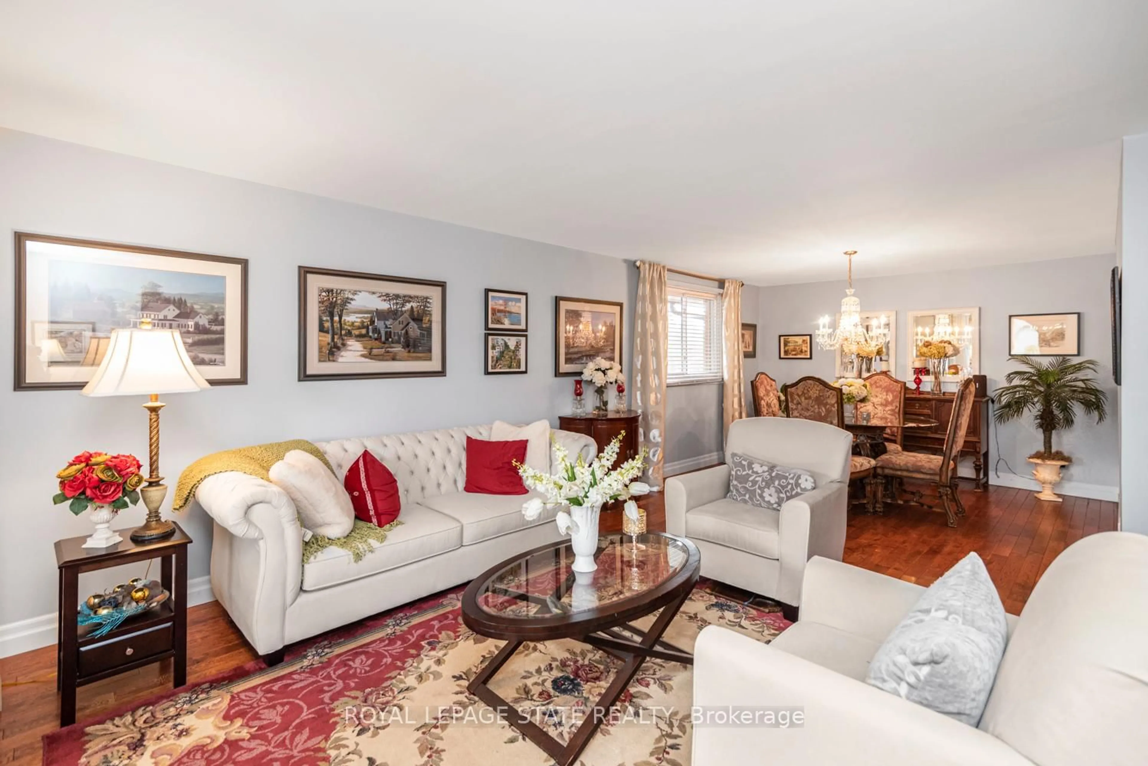 Living room with furniture, unknown for 97 Albion Falls Blvd, Hamilton Ontario L8W 1R4
