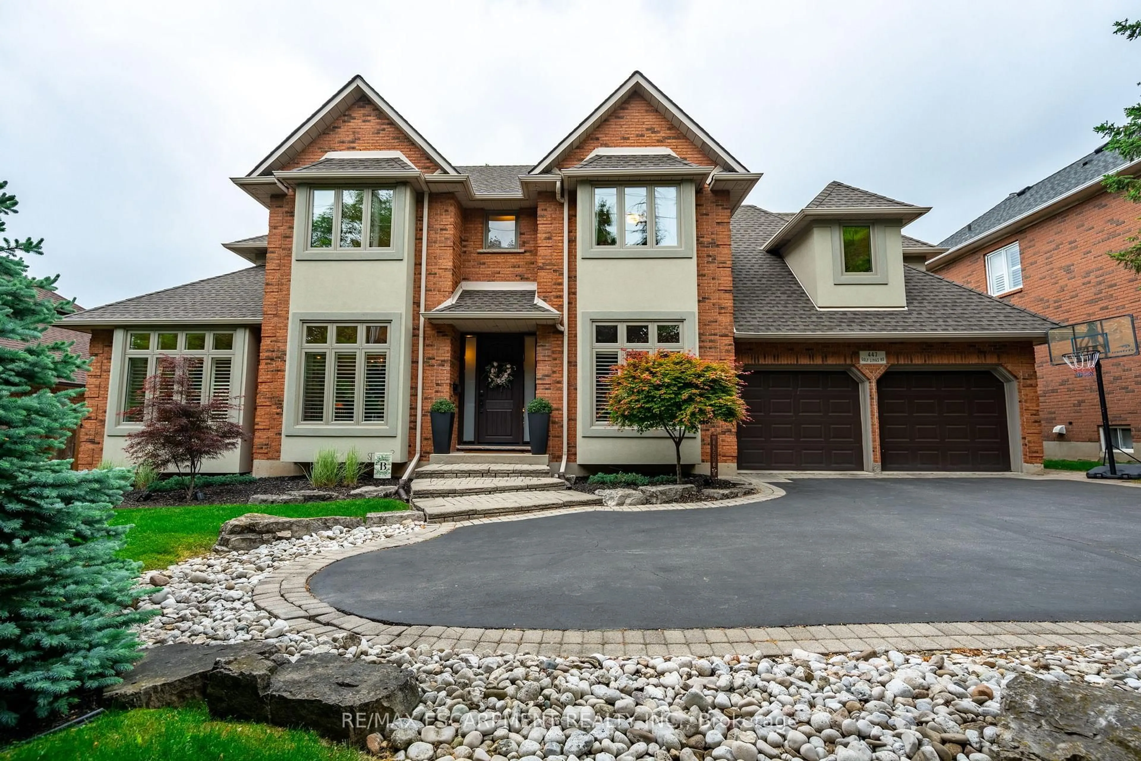 Home with brick exterior material, street for 447 GOLF LINKS Rd, Hamilton Ontario L9G 4X6