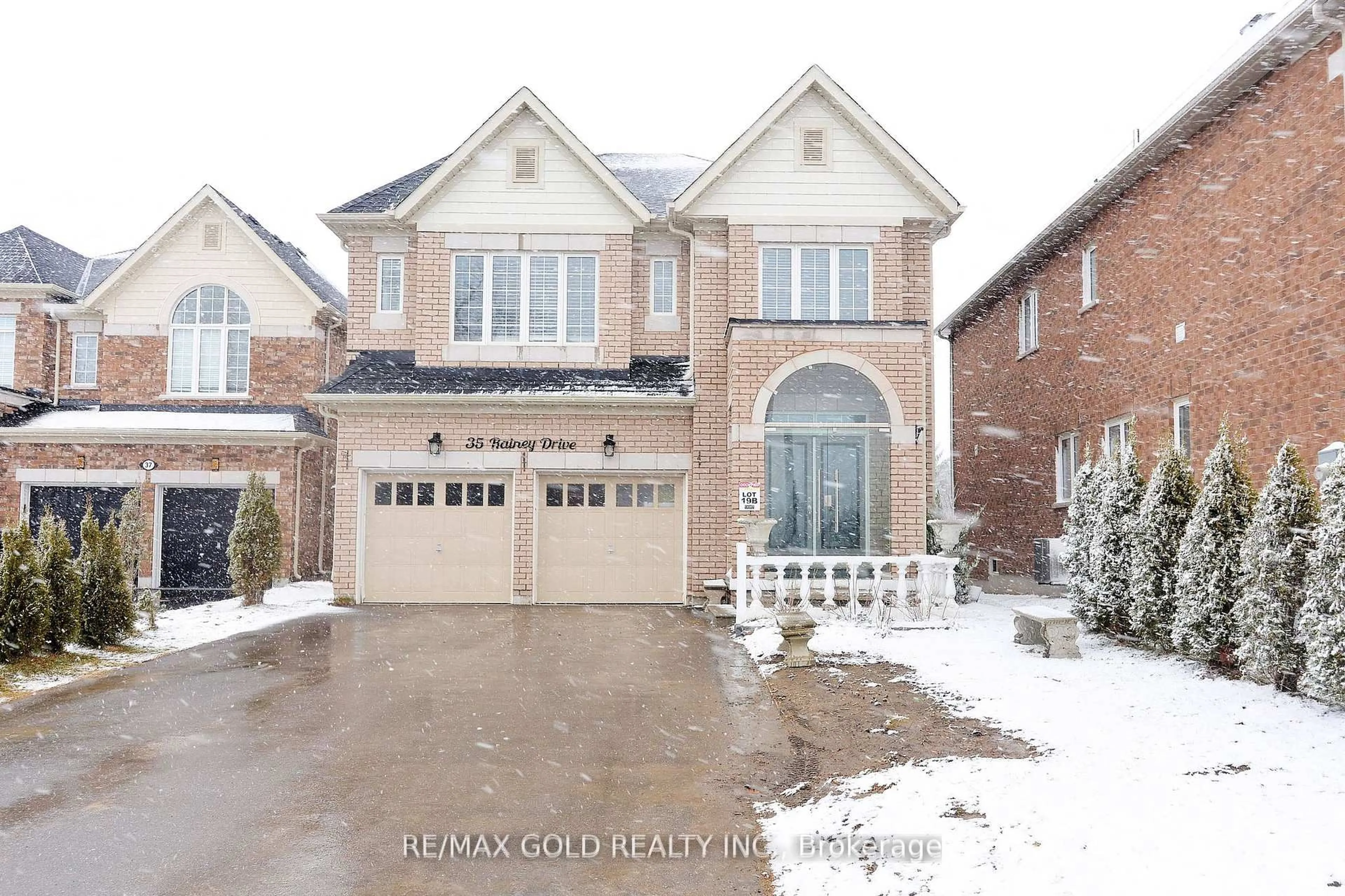 Home with brick exterior material, street for 35 Rainey Dr, East Luther Grand Valley Ontario L9W 7R5
