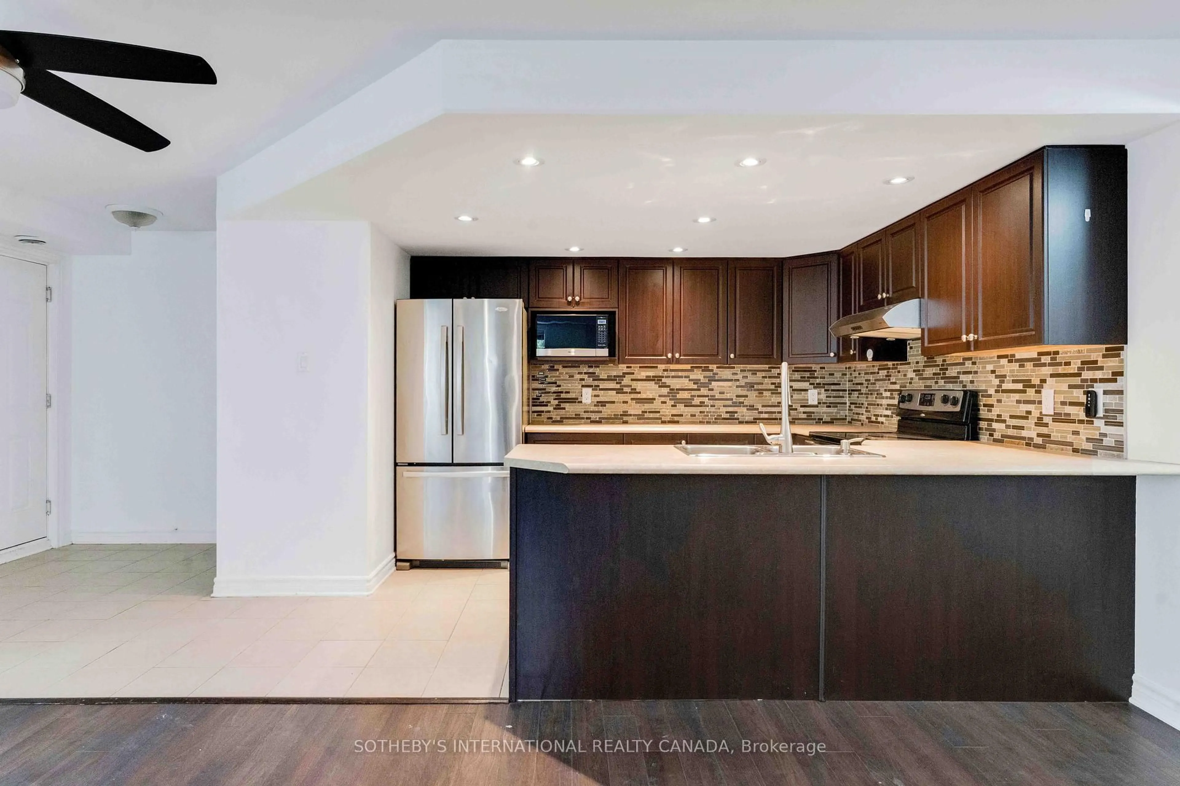 Open concept kitchen, unknown for 1238 Marenger St #18, Ottawa Ontario K1C 1S2