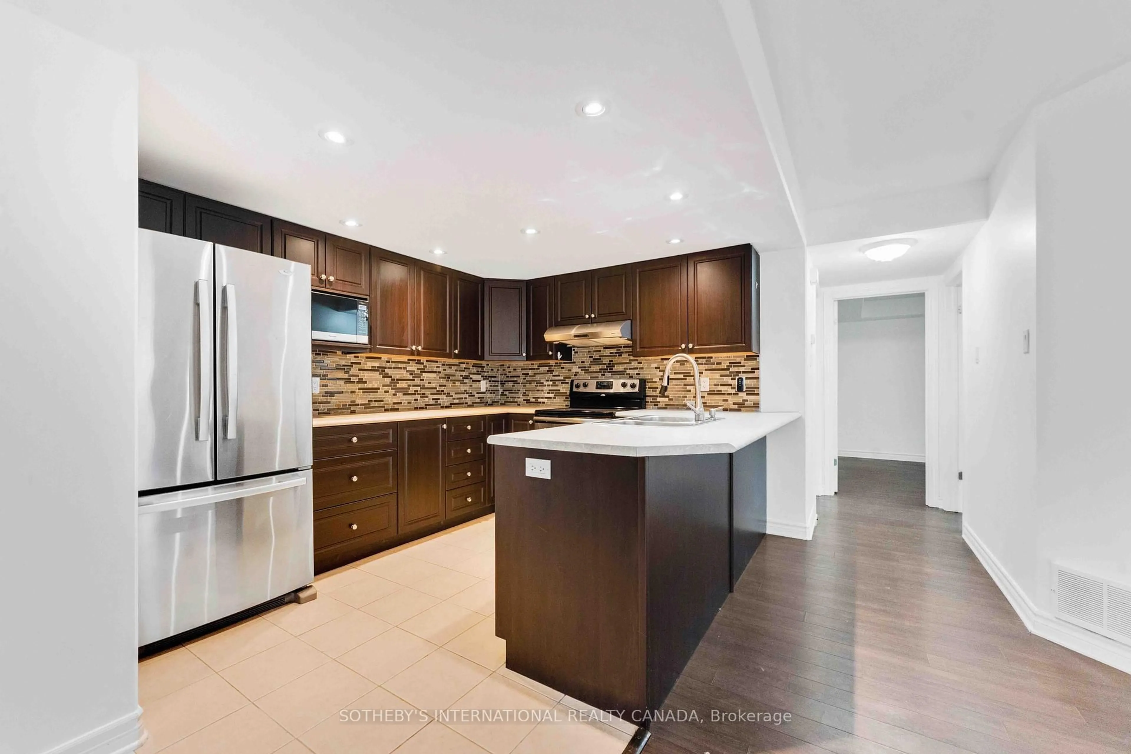 Contemporary kitchen, ceramic/tile floor for 1238 Marenger St #18, Ottawa Ontario K1C 1S2
