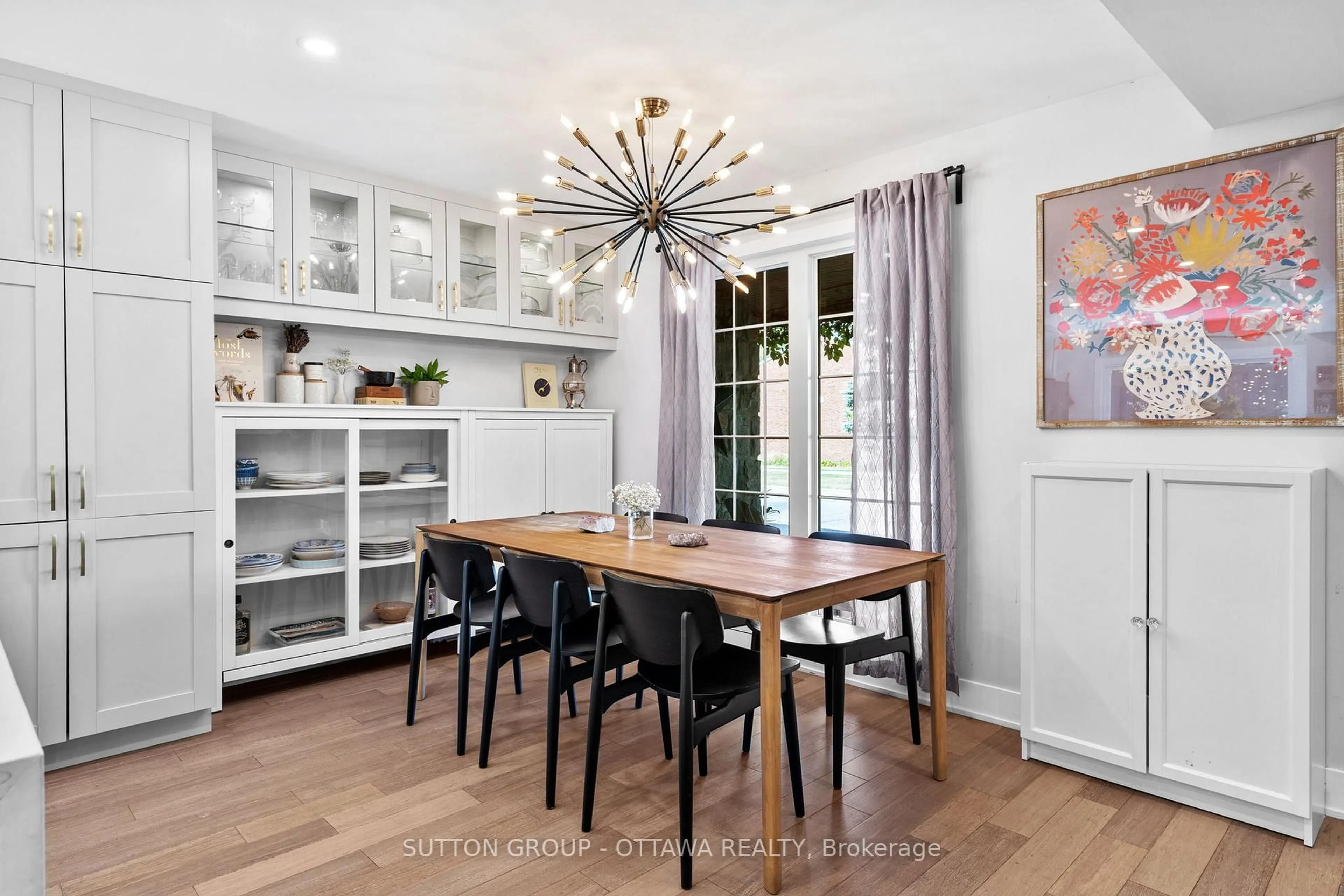 Open concept kitchen, wood/laminate floor for 100 MONTEREY Dr, Ottawa Ontario K2H 7A8