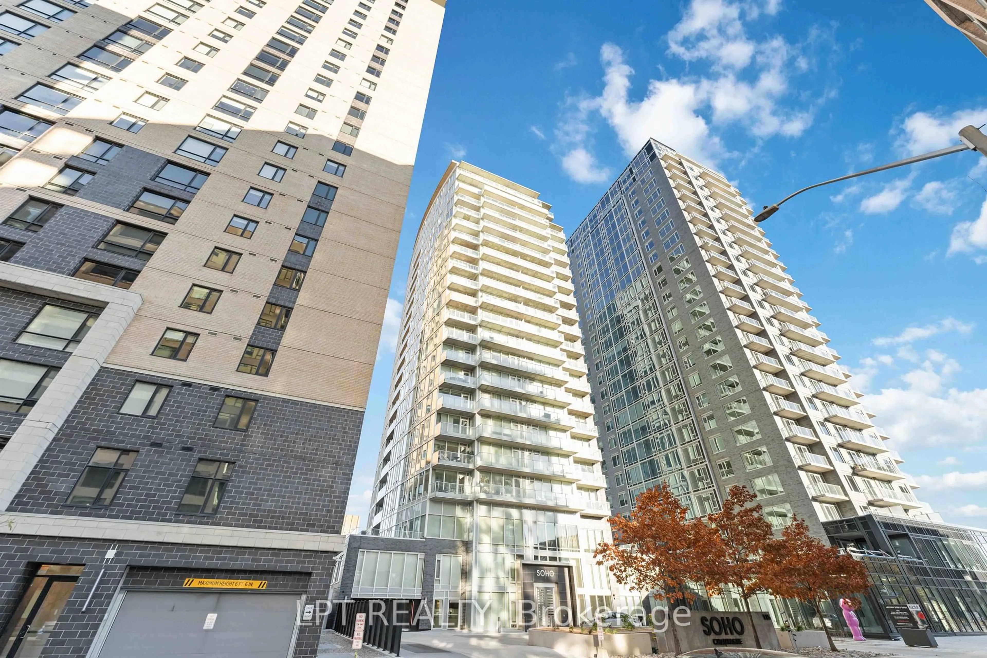 Unknown for 111 Champagne Ave #307, Ottawa Ontario K1S 5V3