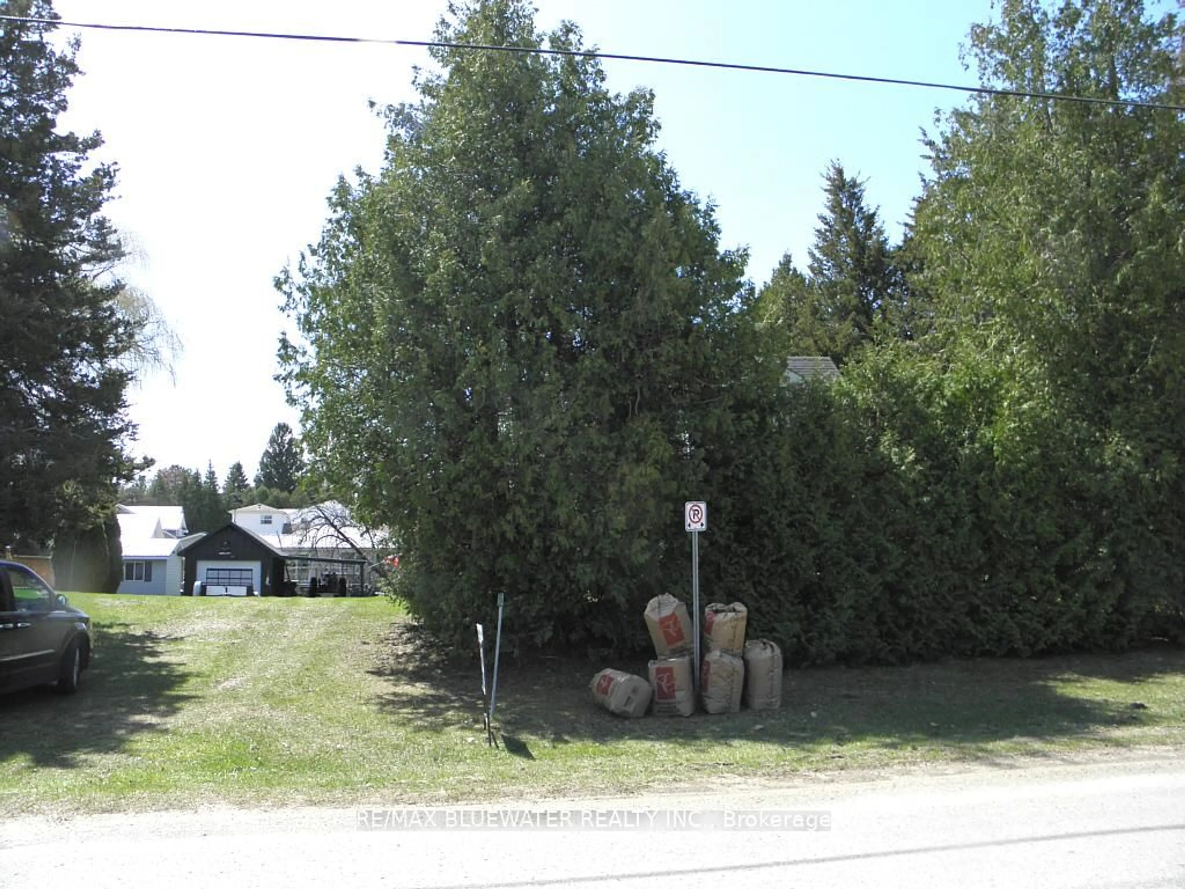Unknown for 6493 West Parkway Dr, Lambton Shores Ontario N0N 1J2