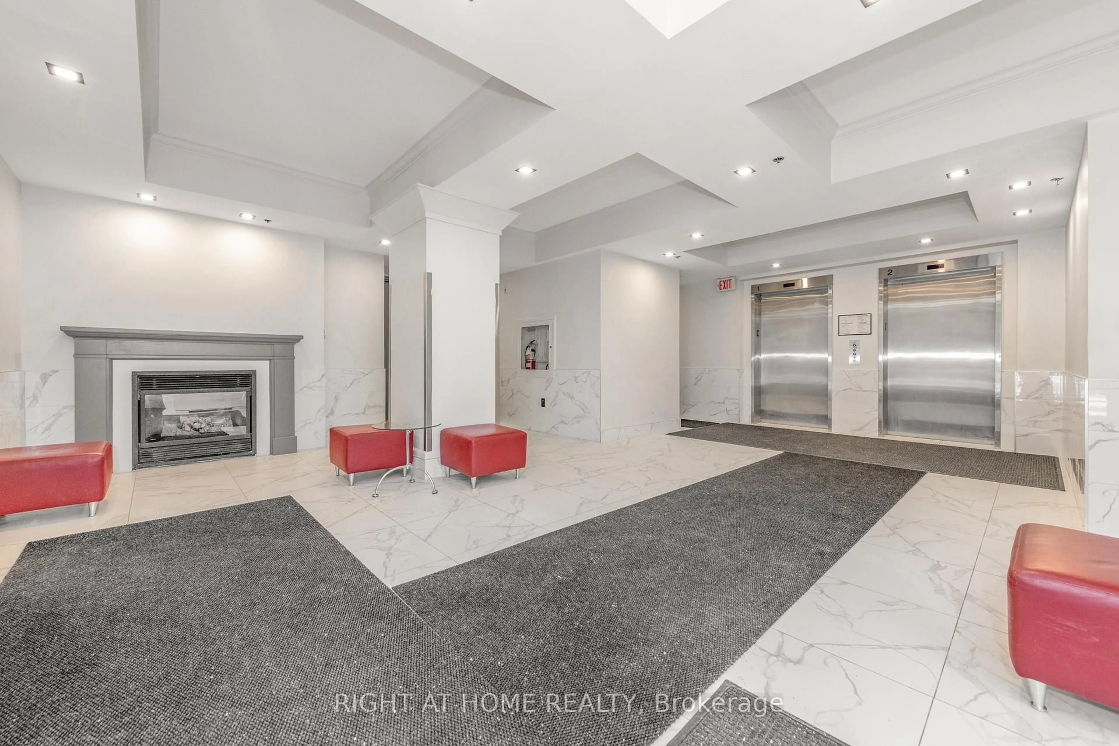 Unknown for 364 COOPER St #504, Ottawa Ontario K2P 2P3