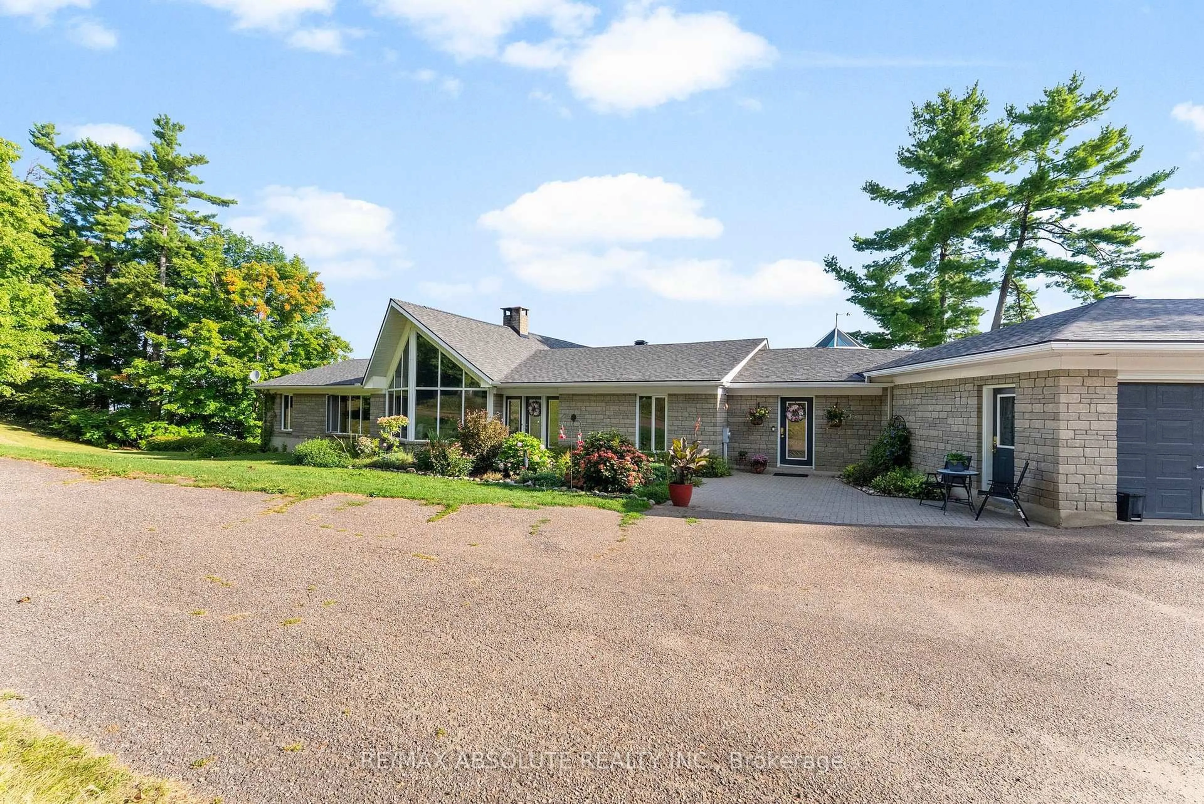 Patio, unknown for 1724 River Rd, Braeside Ontario K0A 1G0