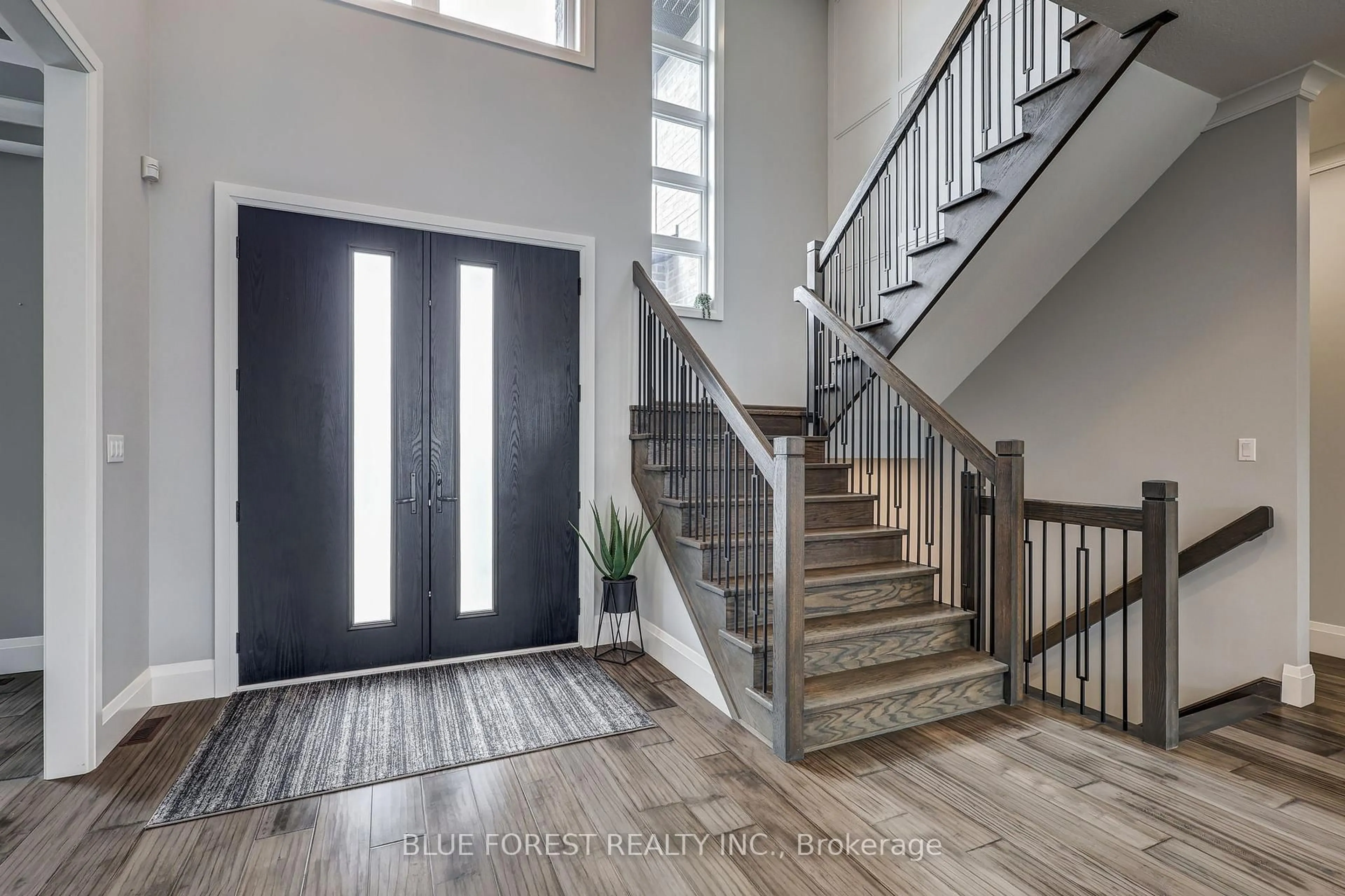 Indoor entryway for 6328 Brash Dr, London South Ontario N6P 0H2