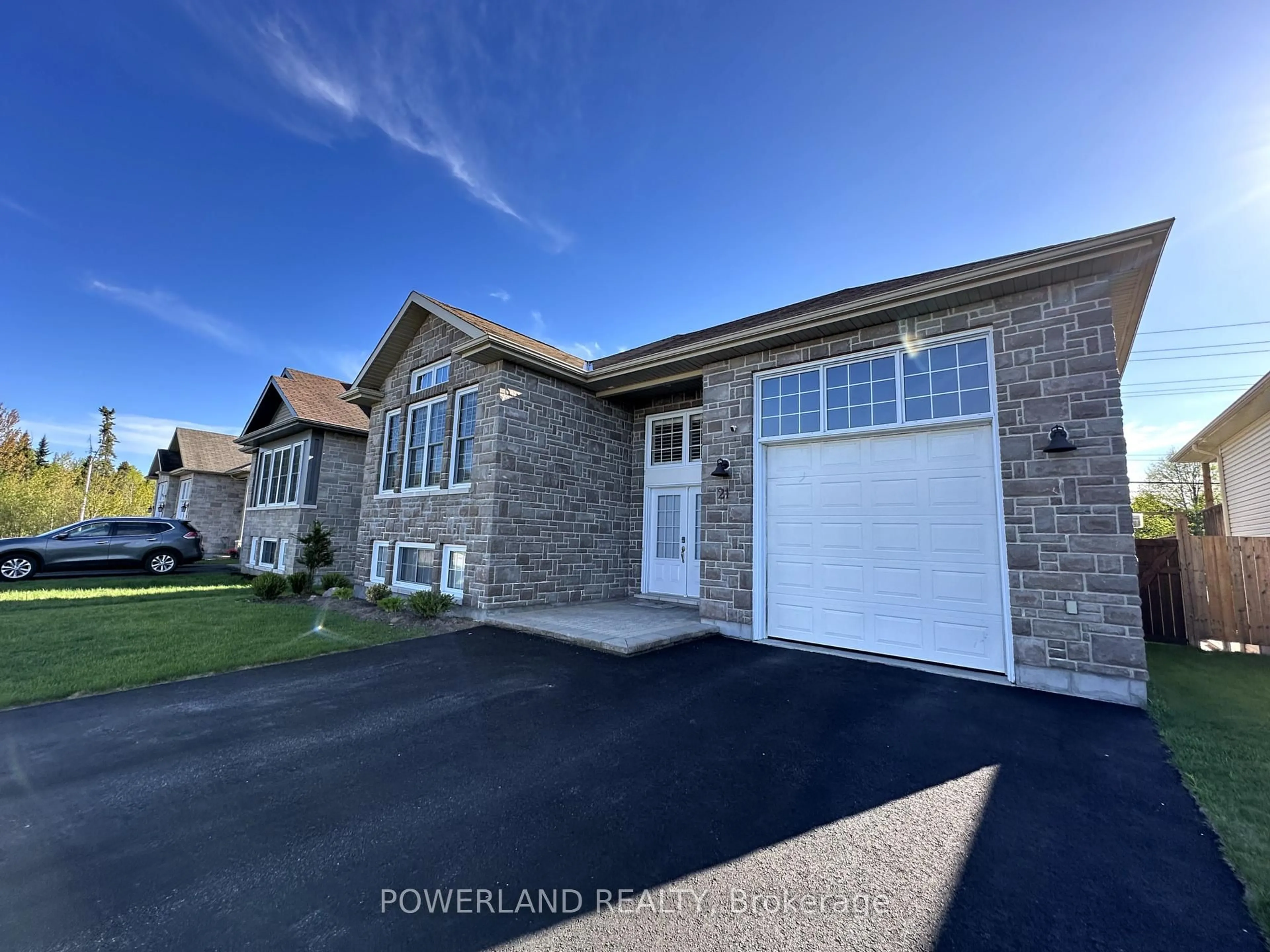 Unknown for 21 Brookland Dr, North Bay Ontario P1A 0A1