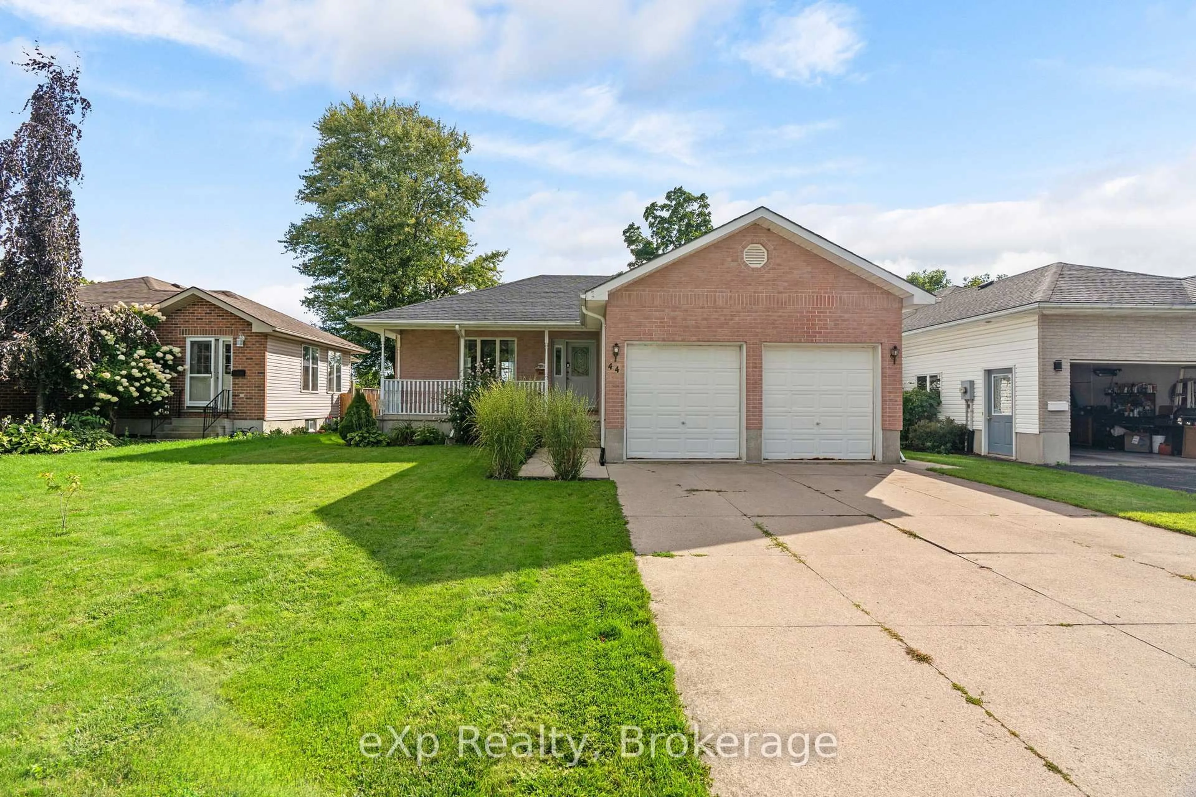 Unknown for 44 Eleanor St, West Perth Ontario N0K 1N0