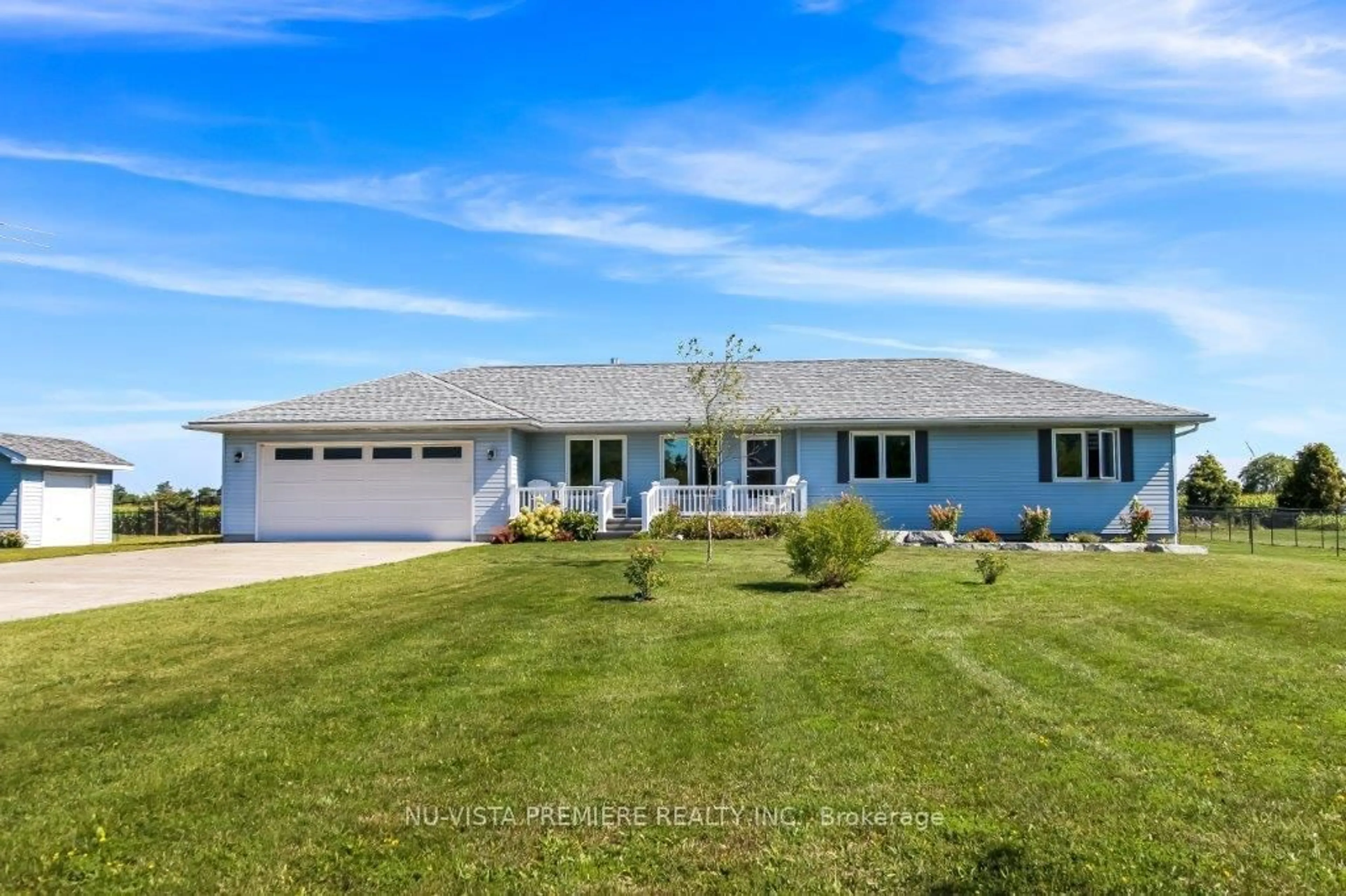 A pic from outside/outdoor area/front of a property/back of a property/a pic from drone, water/lake/river/ocean view for 8578 Vance Dr, Lambton Shores Ontario N0N 1J7