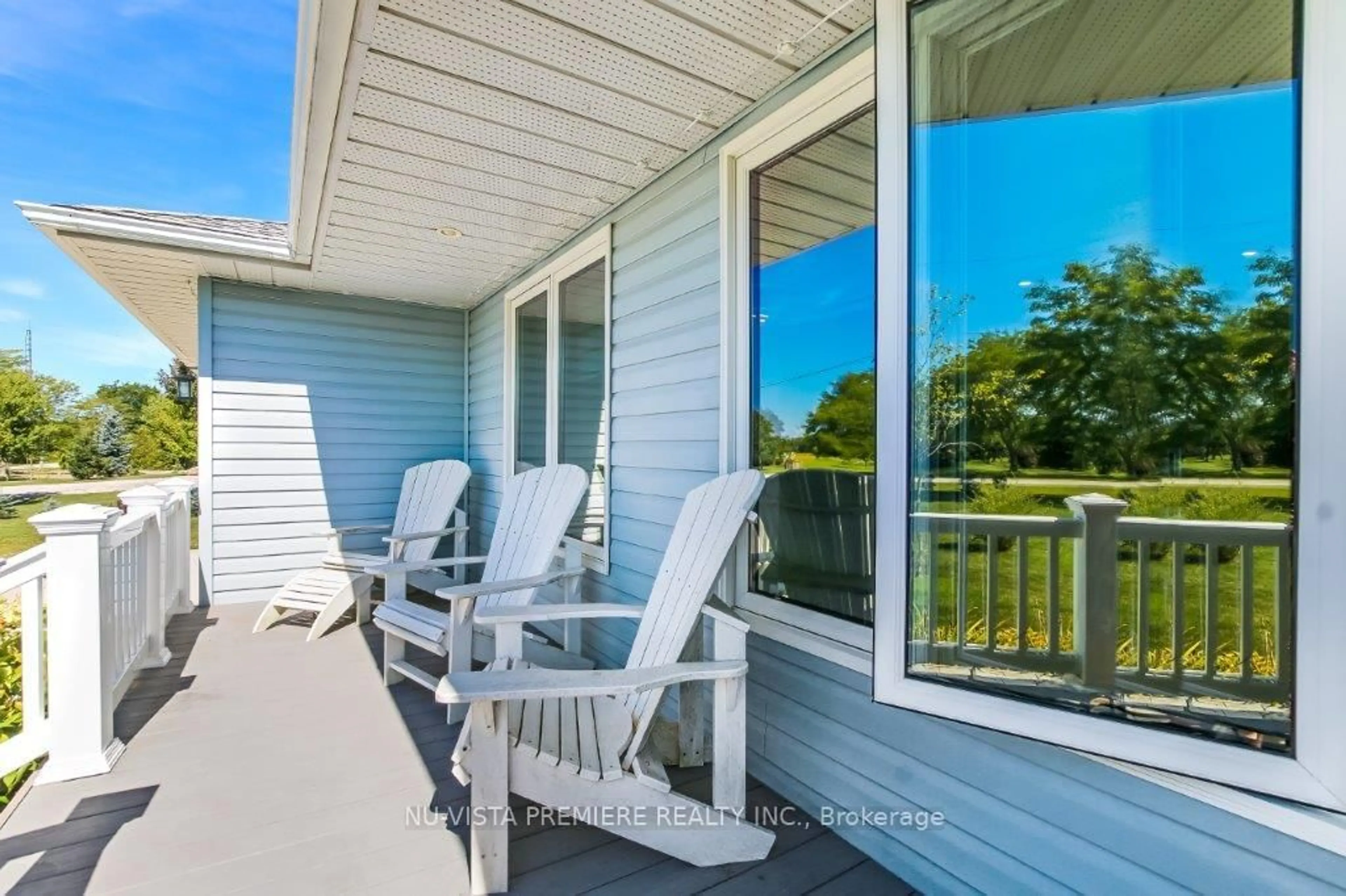 Patio, water/lake/river/ocean view for 8578 Vance Dr, Lambton Shores Ontario N0N 1J7