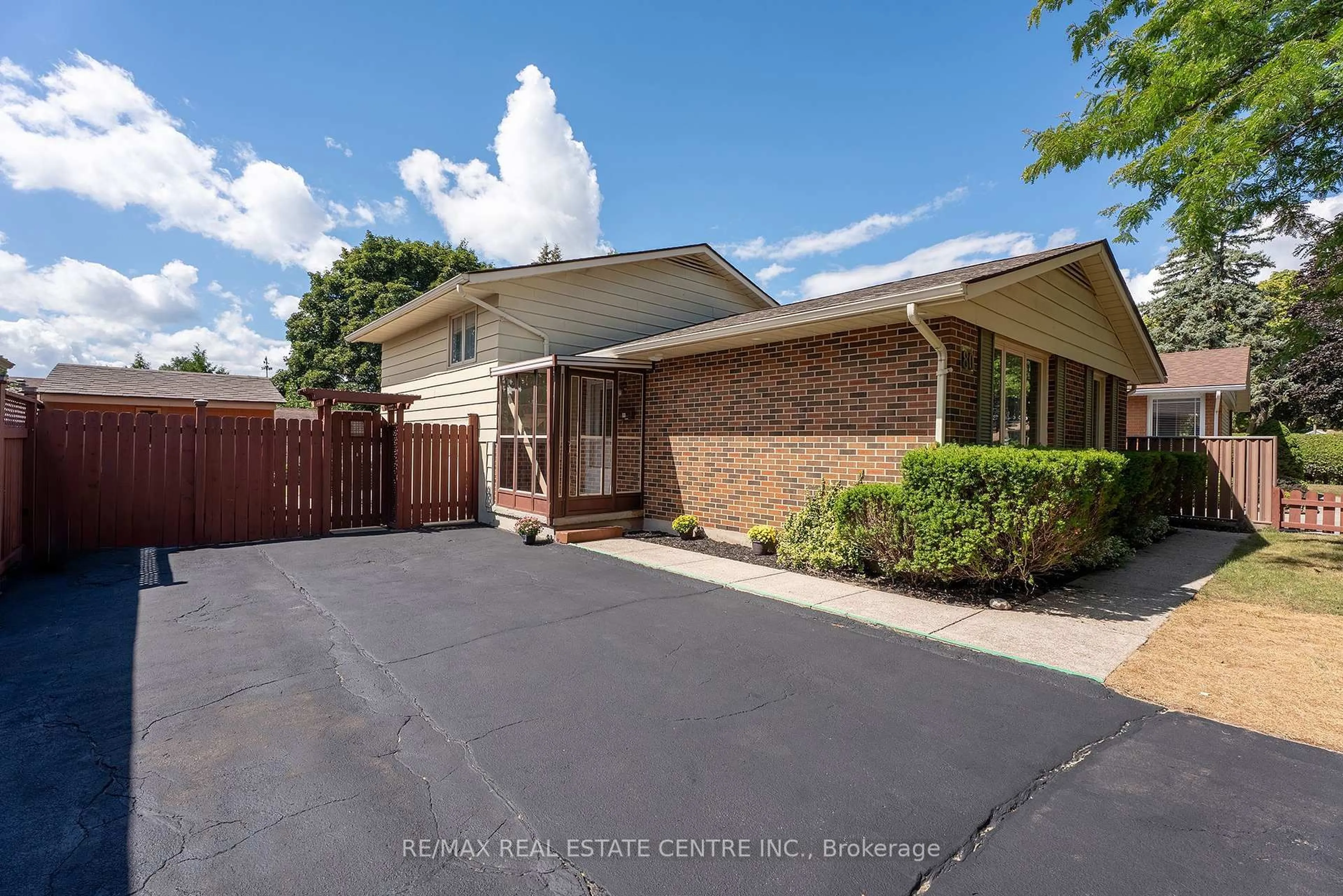Unknown for 80 Rouse Ave, Cambridge Ontario N1R 4M8