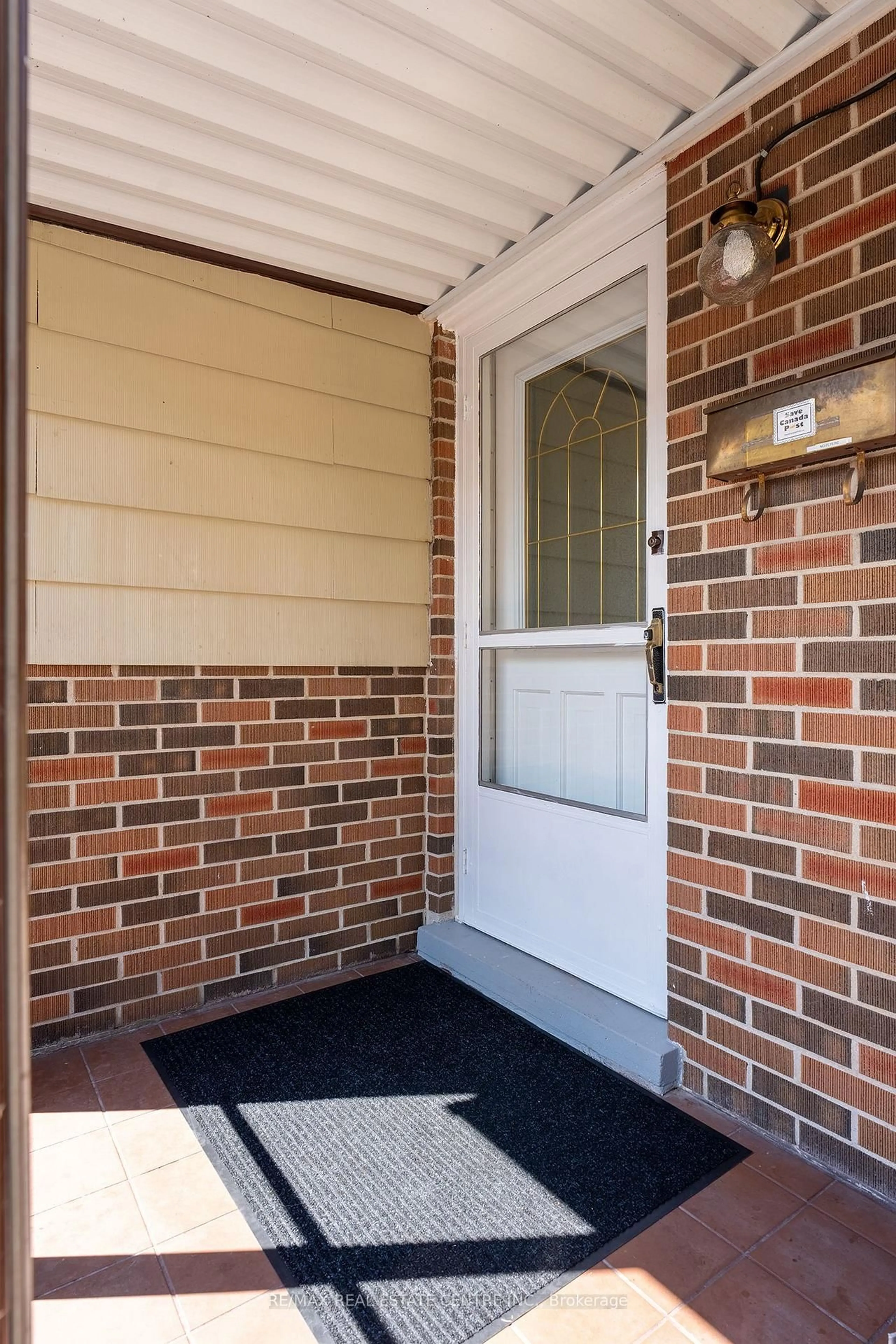 Unknown for 80 Rouse Ave, Cambridge Ontario N1R 4M8