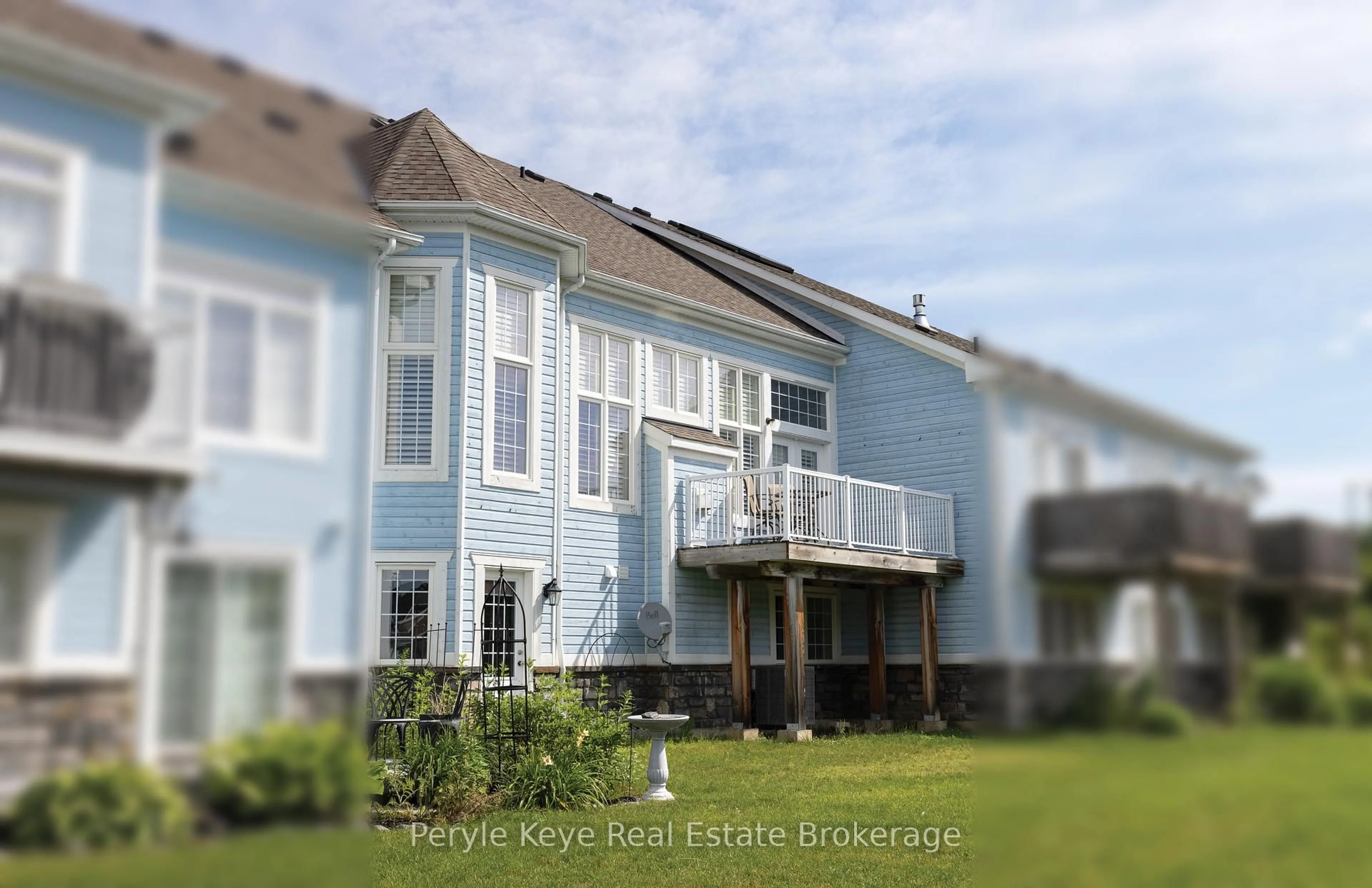 Home with vinyl exterior material, water/lake/river/ocean view for 5 Prescott Cres, Bracebridge Ontario P1L 0B7