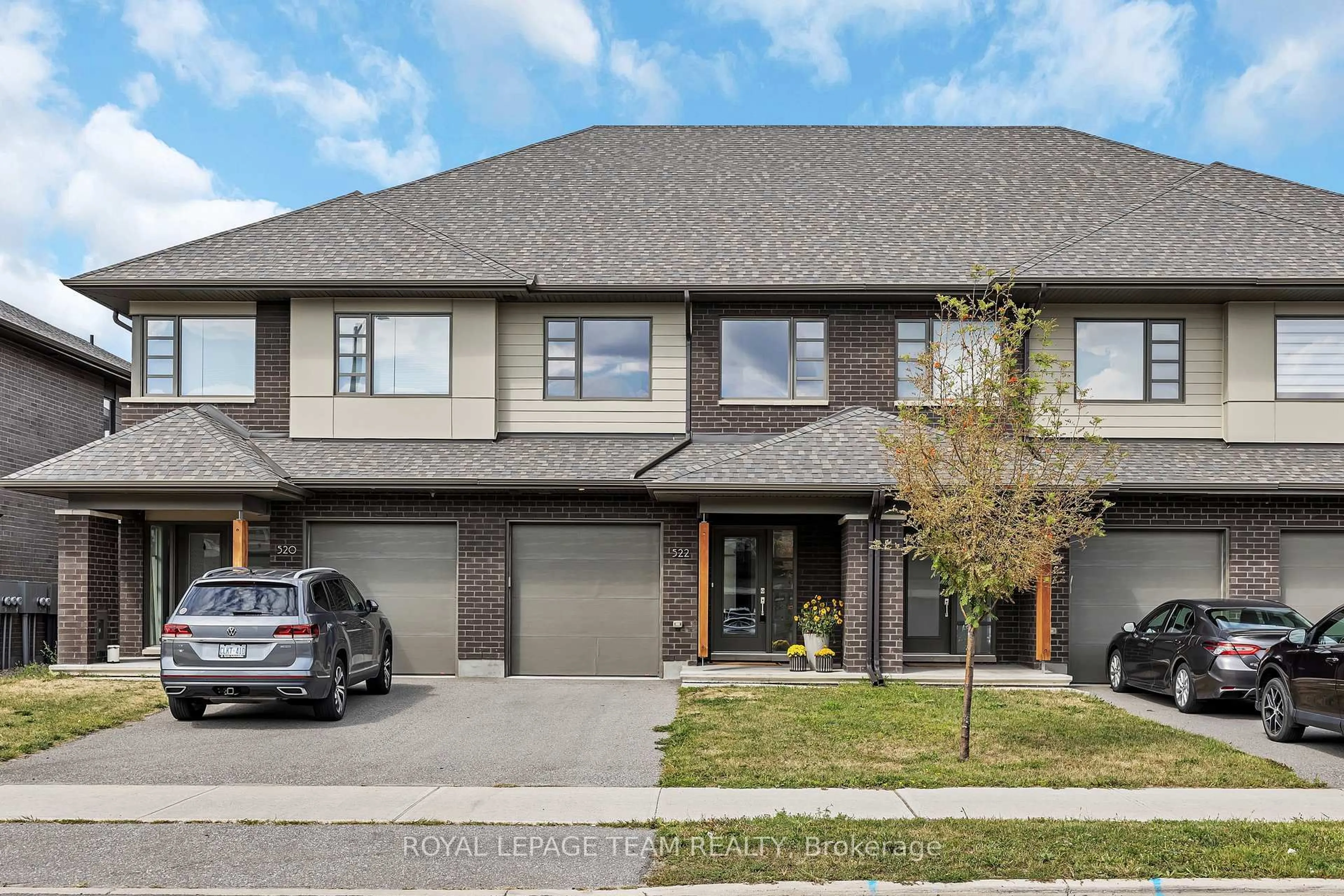 Home with brick exterior material, street for 522 Borbridge Ave, Ottawa Ontario K4M 0H9