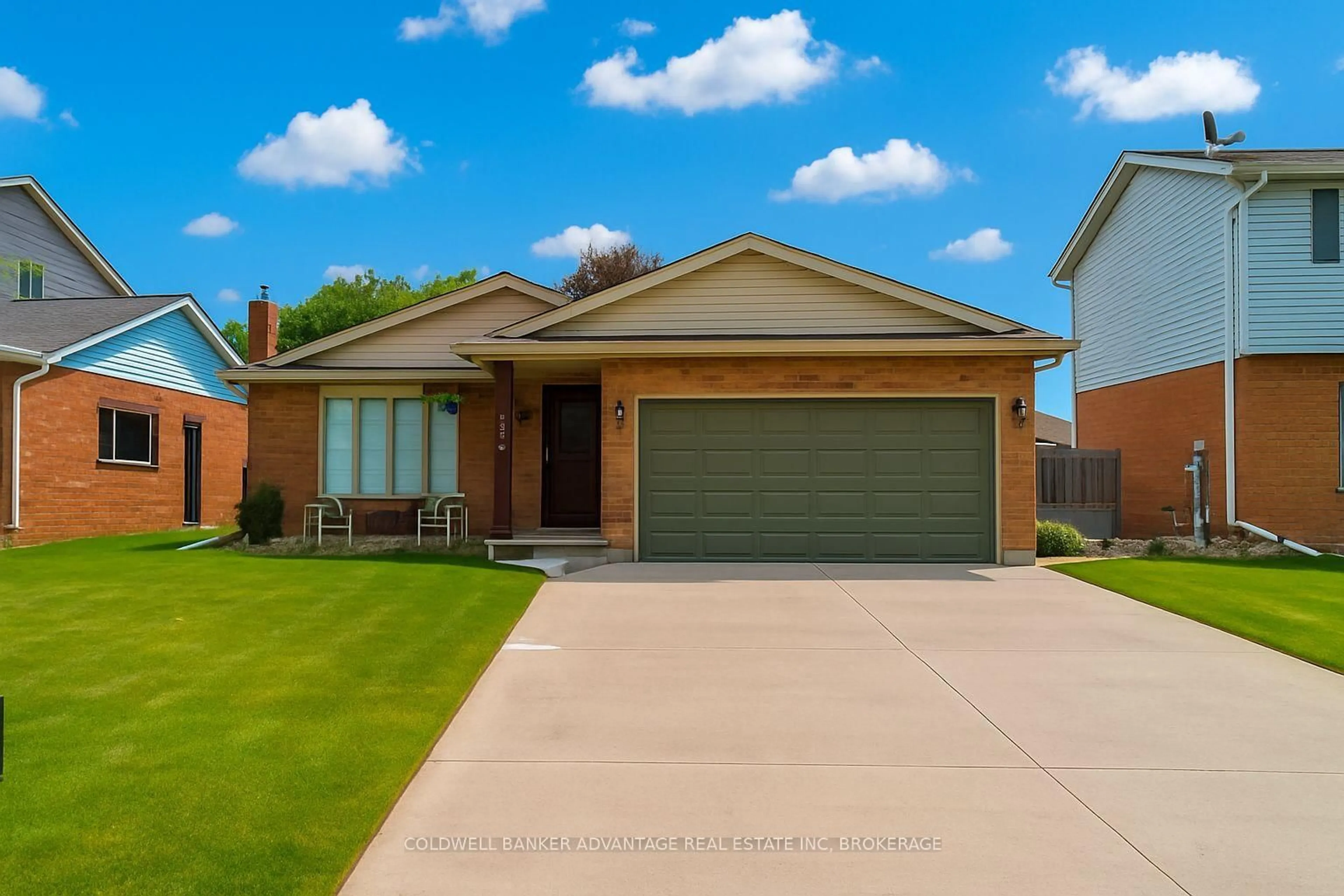 Home with brick exterior material, street for 7362 Nathan Cres, Niagara Falls Ontario L2G 7R6