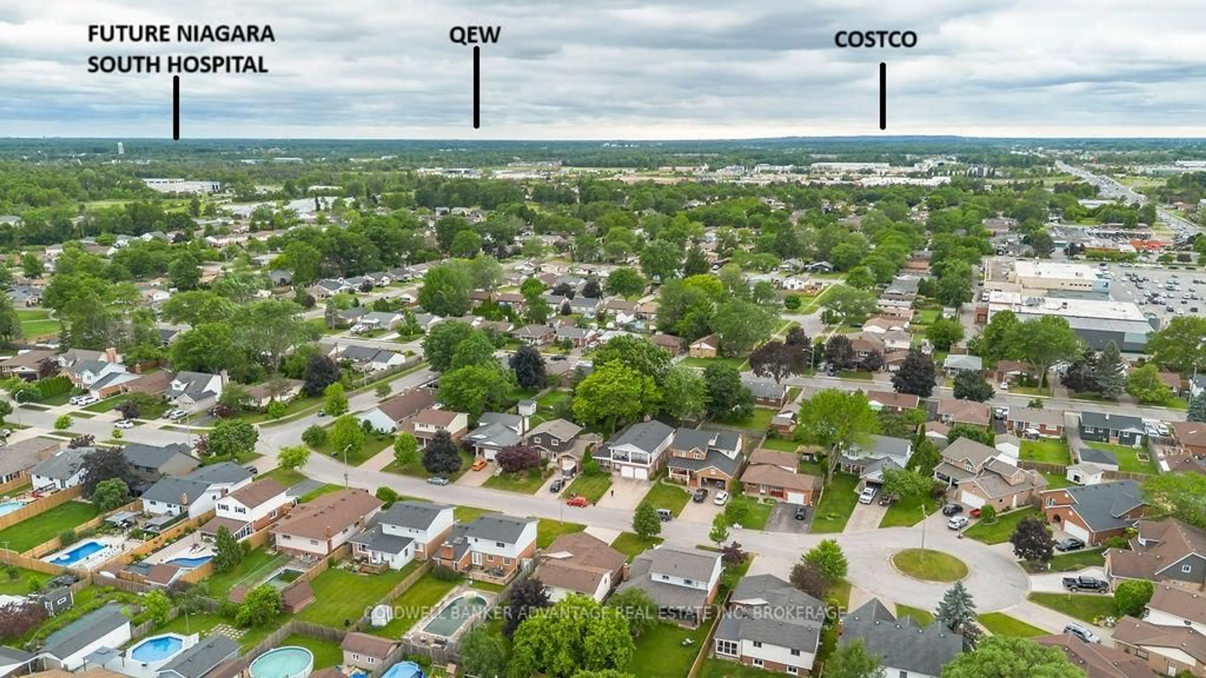 A pic from outside/outdoor area/front of a property/back of a property/a pic from drone, street for 7362 Nathan Cres, Niagara Falls Ontario L2G 7R6