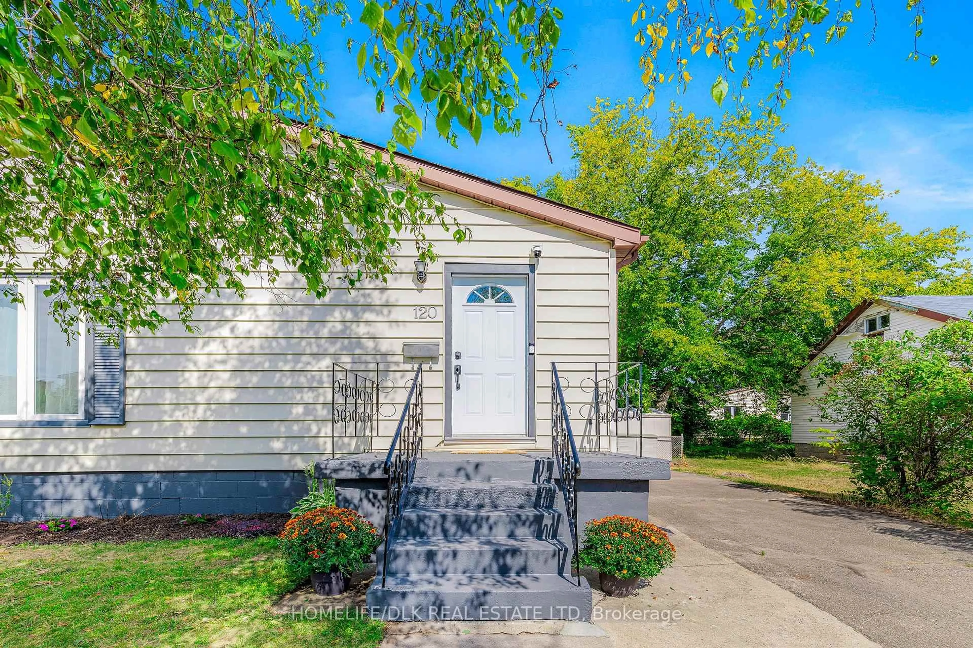 Home with vinyl exterior material, street for 120 Victor Rd, Prescott Ontario K0E 1T0