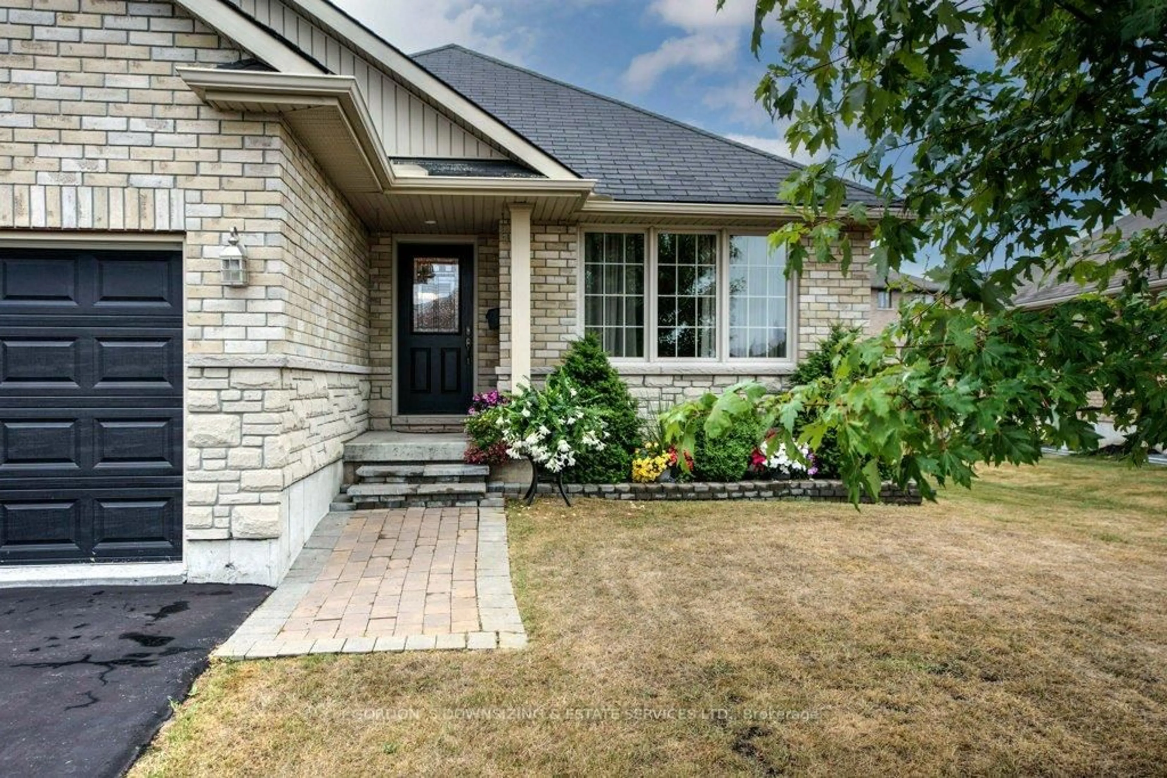 Home with brick exterior material, street for 114 Parkview Hts, Quinte West Ontario K8V 0A3