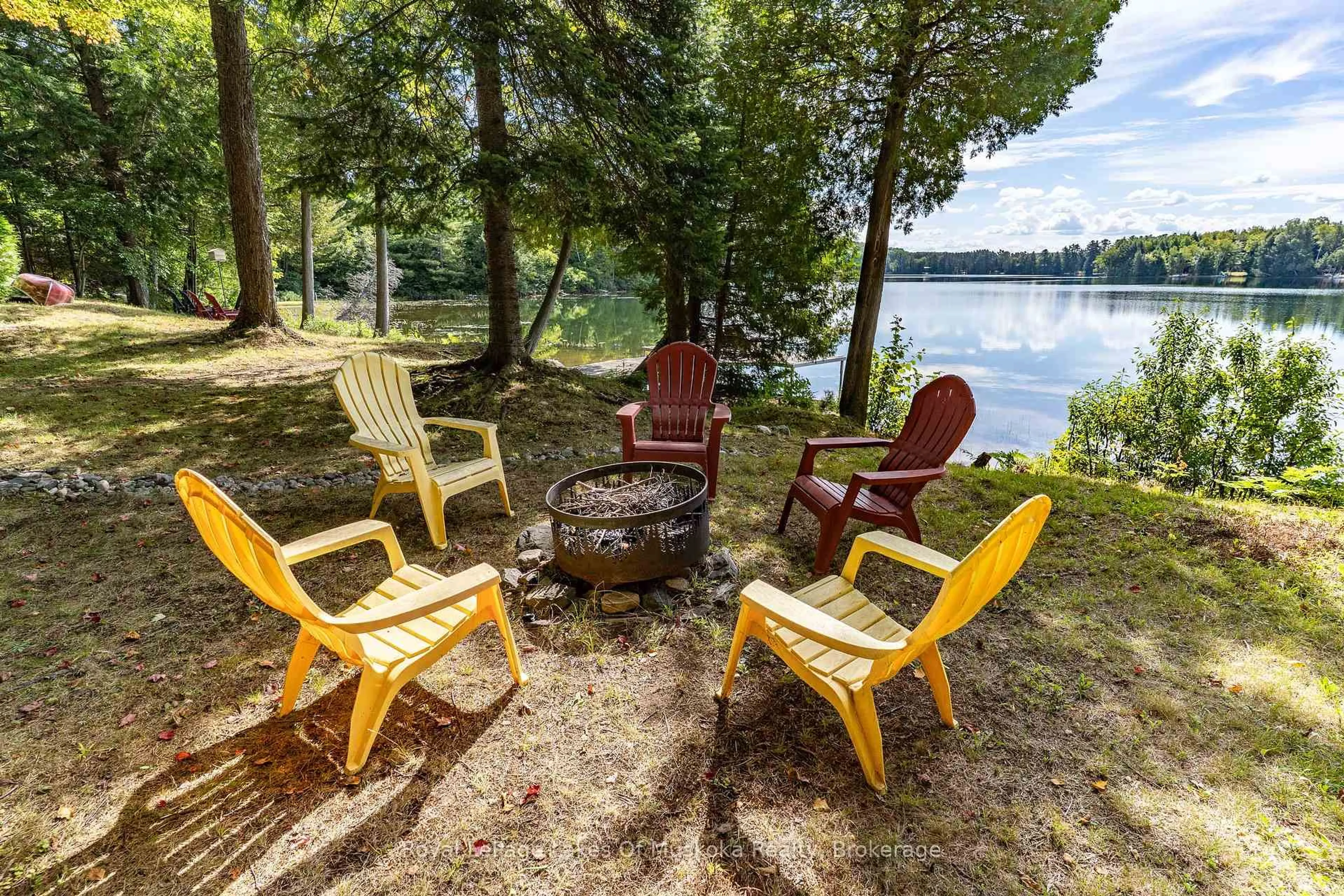 Patio, water/lake/river/ocean view for 1020 Grandview Dr, Lake of Bays Ontario P0B 1A0