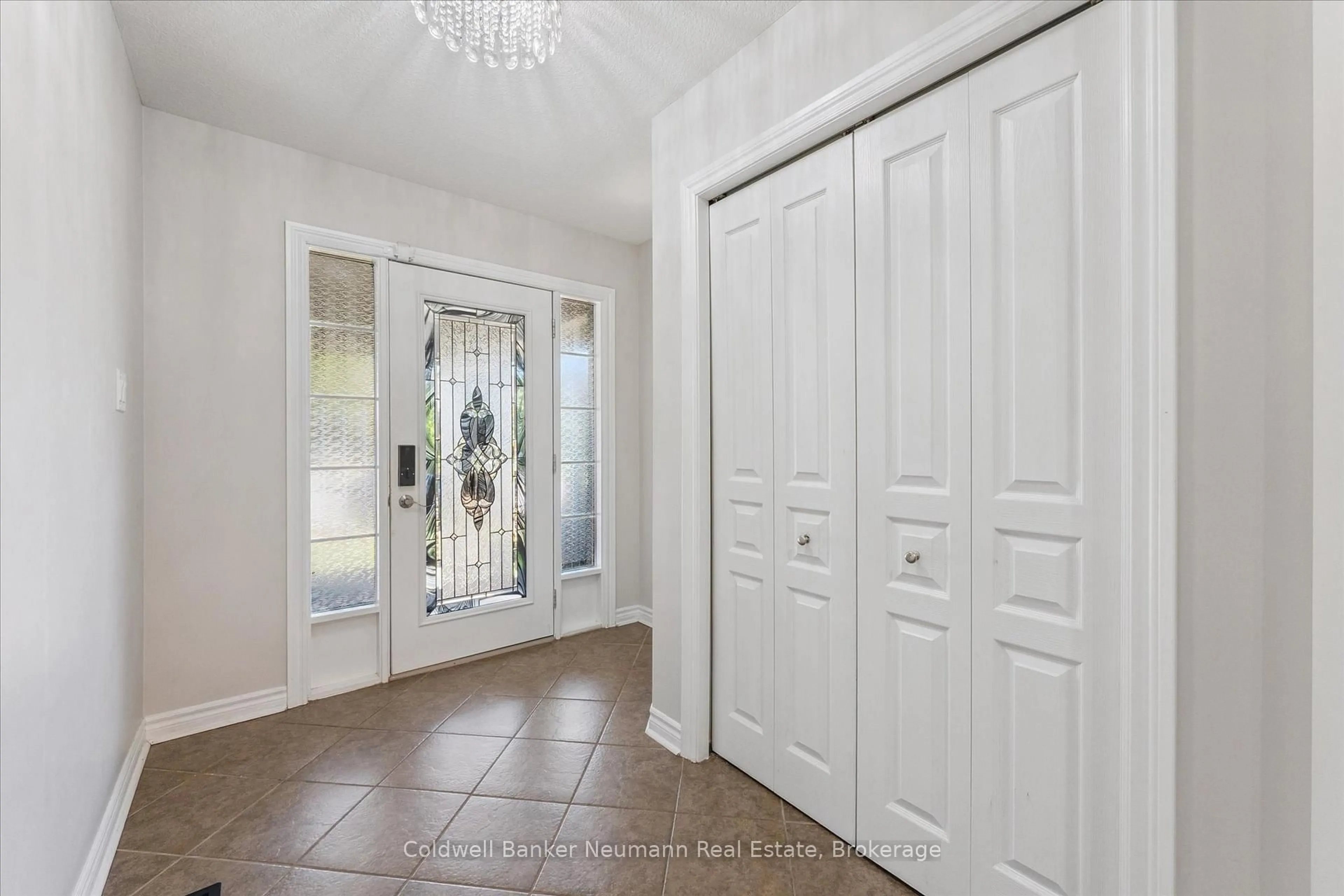 Indoor entryway for 64 Laughland Lane, Guelph Ontario N1L 0C6
