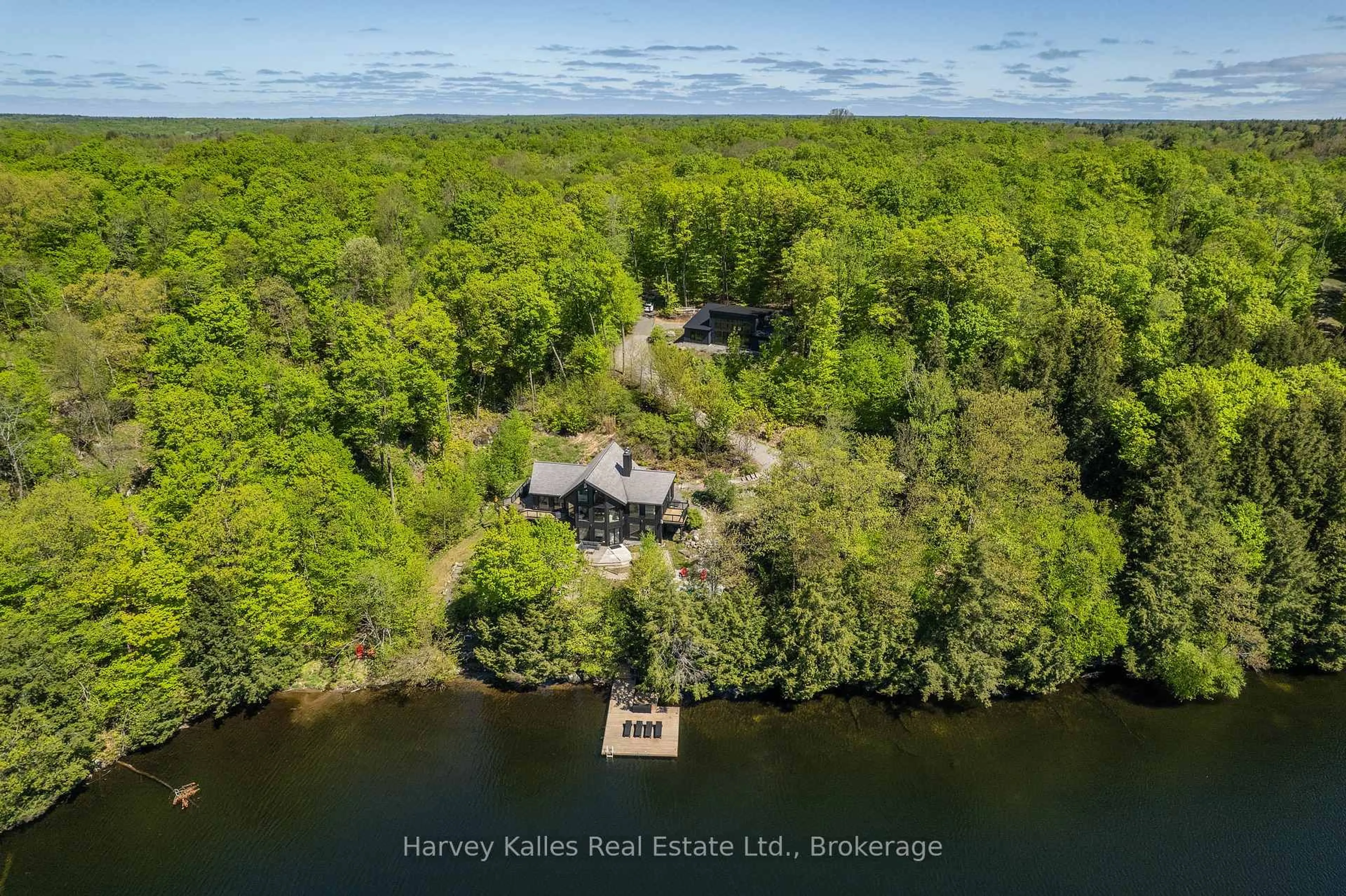A pic from outside/outdoor area/front of a property/back of a property/a pic from drone, water/lake/river/ocean view for 1118 North Dr ##4, Muskoka Lakes Ontario P0B 1G0