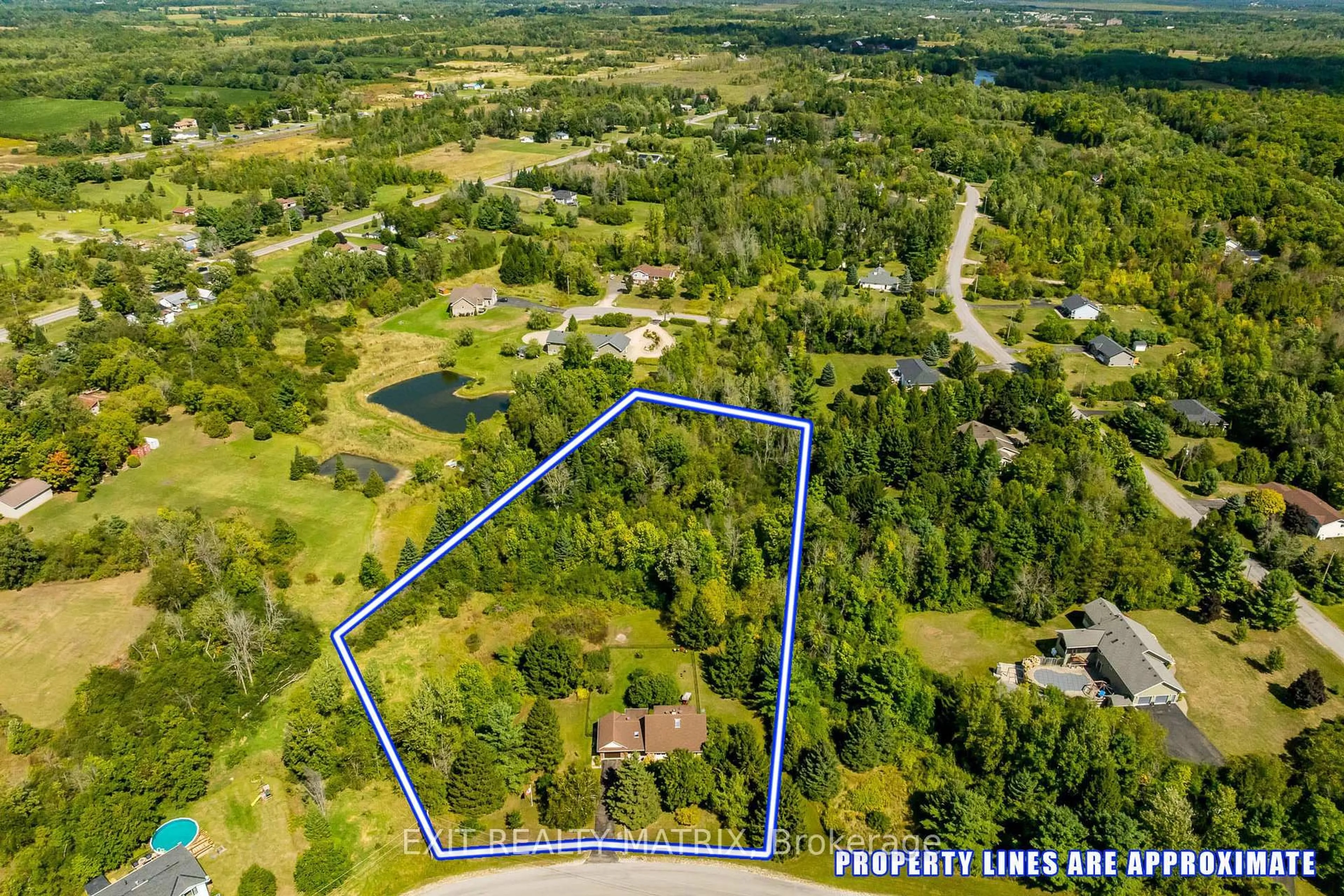 A pic from outside/outdoor area/front of a property/back of a property/a pic from drone, water/lake/river/ocean view for 312 Somerville Dr, Perth Ontario K7H 3C6