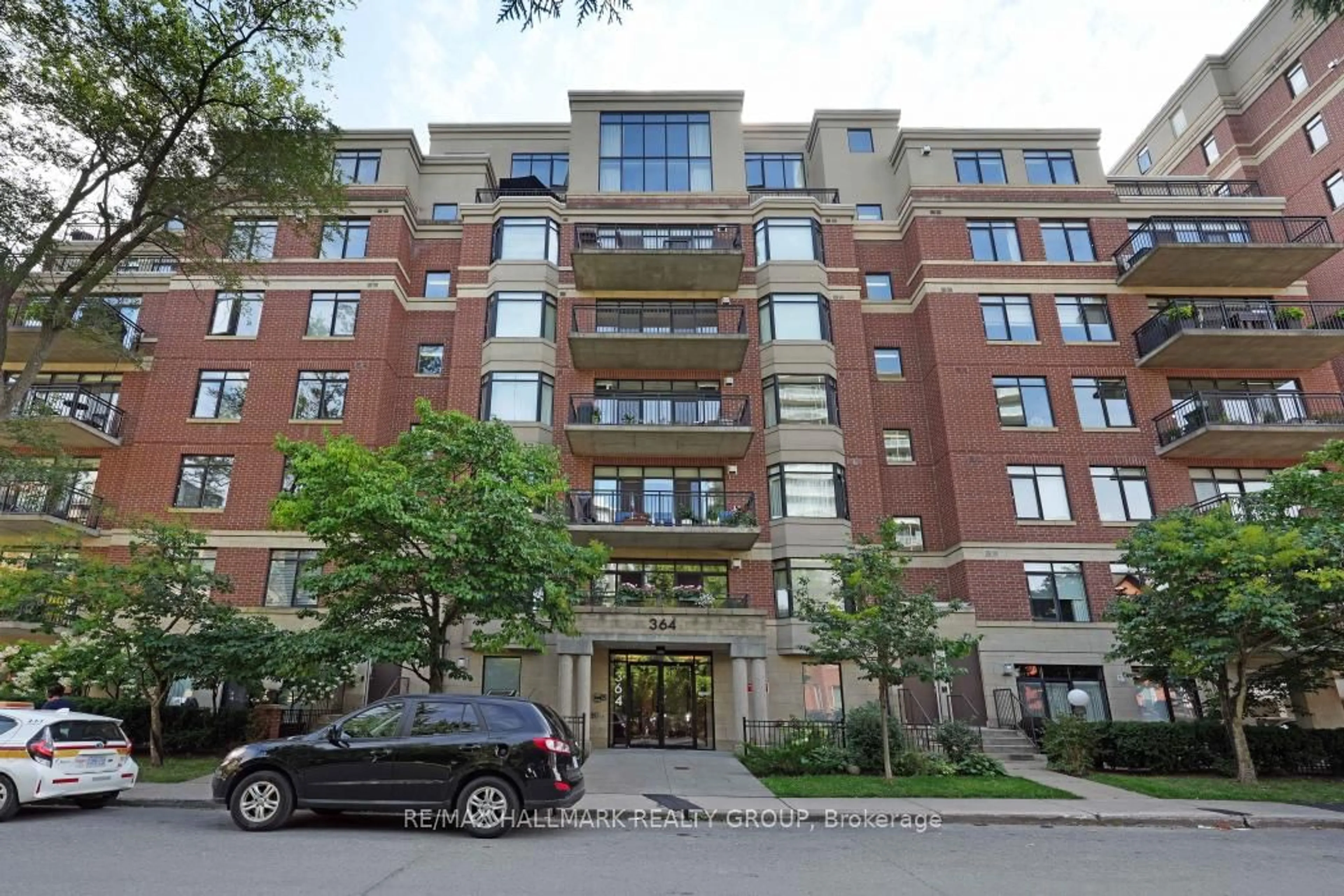 Unknown for 364 Cooper St #PH2, Ottawa Ontario K2P 2P3