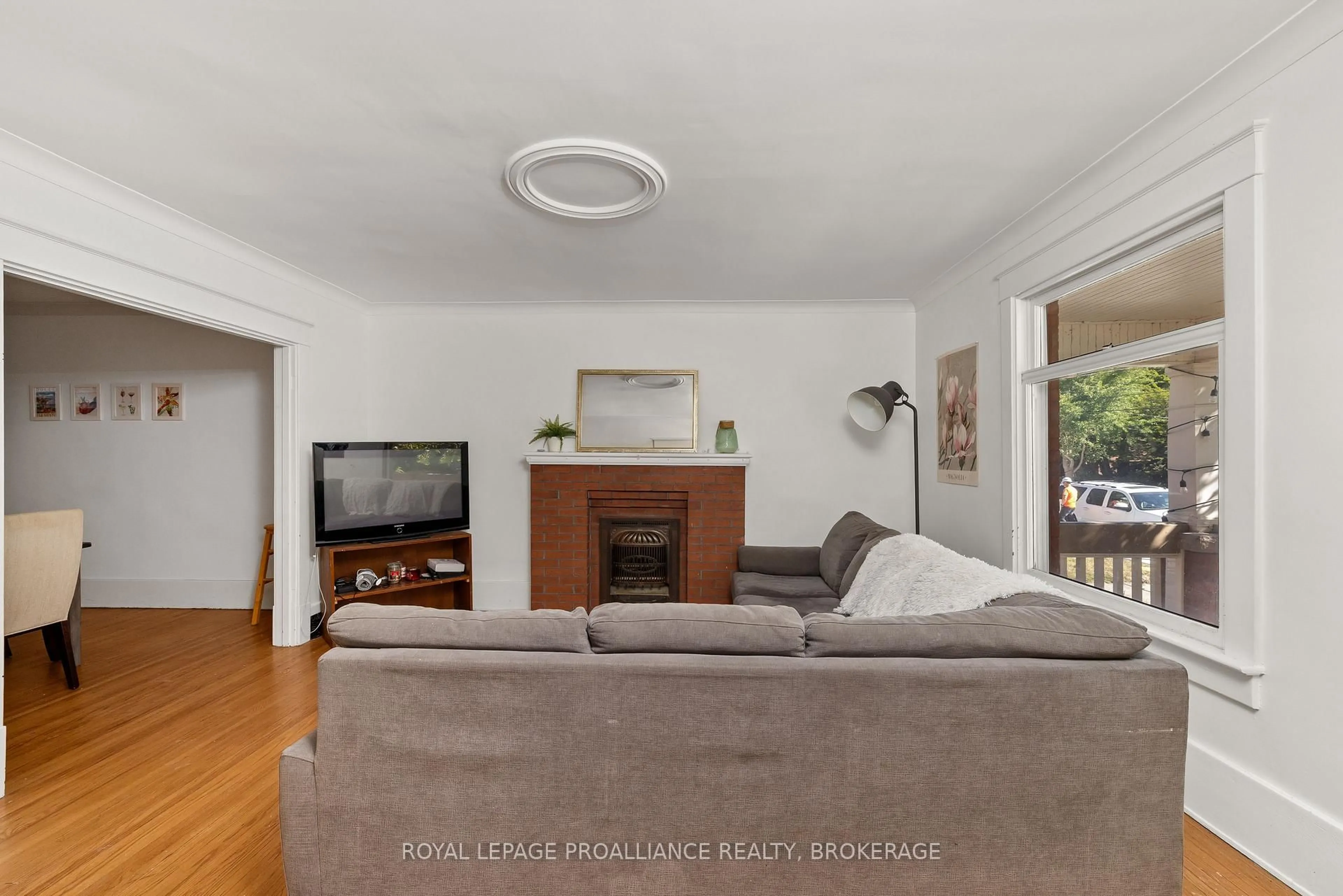 Living room with furniture, unknown for 202 Victoria St, Kingston Ontario K7L 3Y8