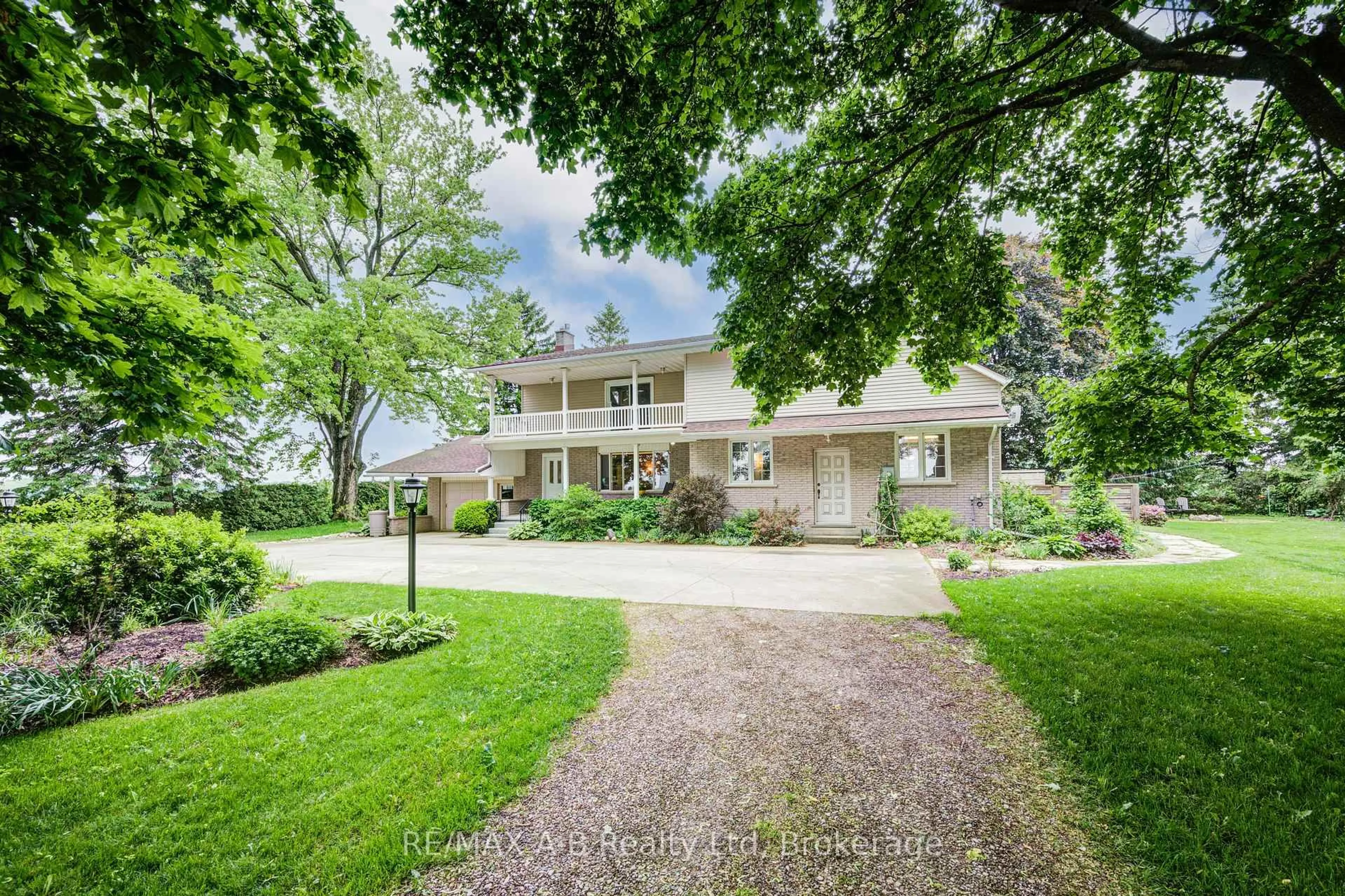 A pic from outside/outdoor area/front of a property/back of a property/a pic from drone, street for 3498 Rd 109 Rd, Perth East Ontario N0B 2R0