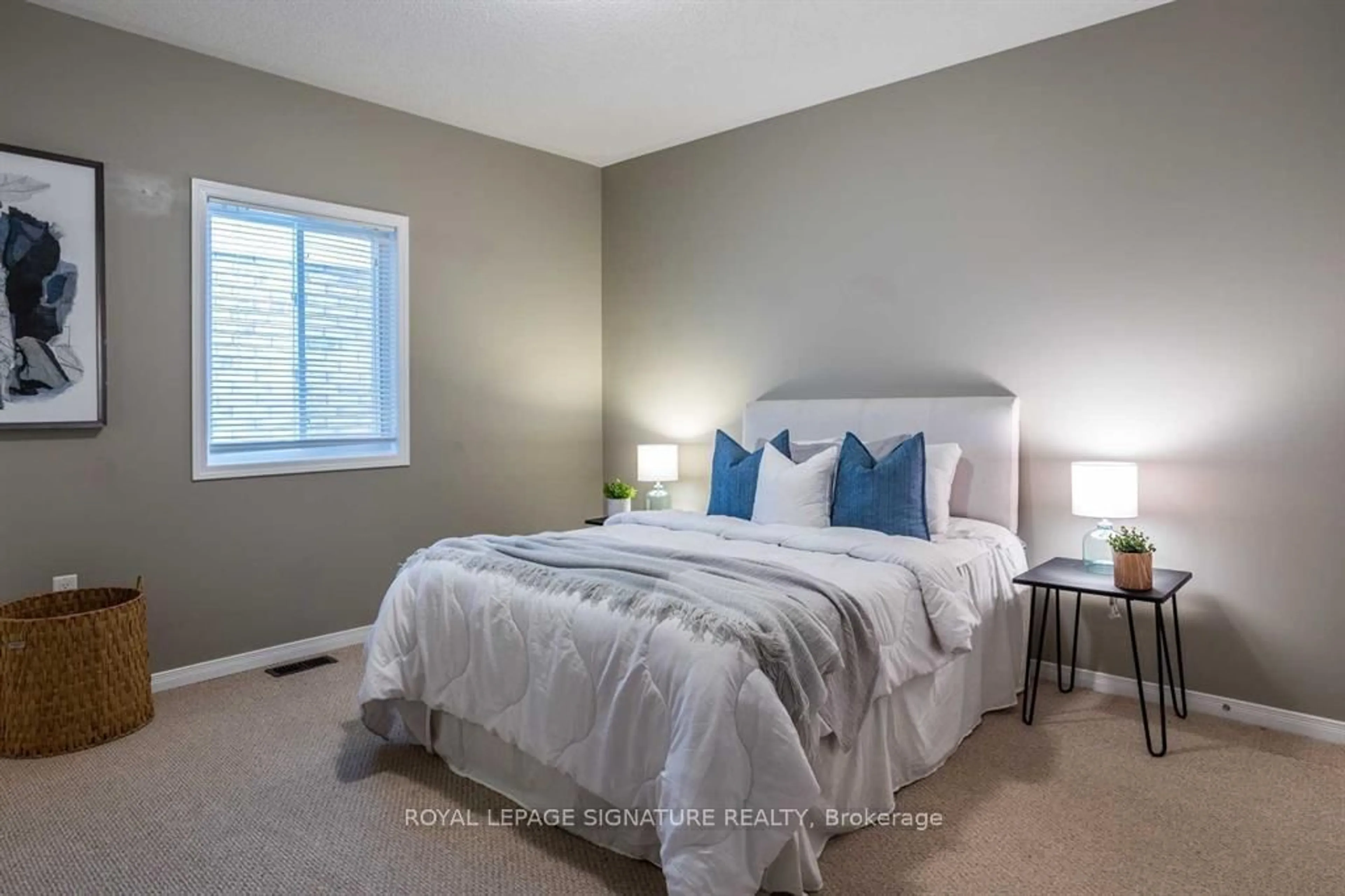 Bedroom with bed, unknown for 968 Avery Ave, Peterborough Ontario K9J 0G9