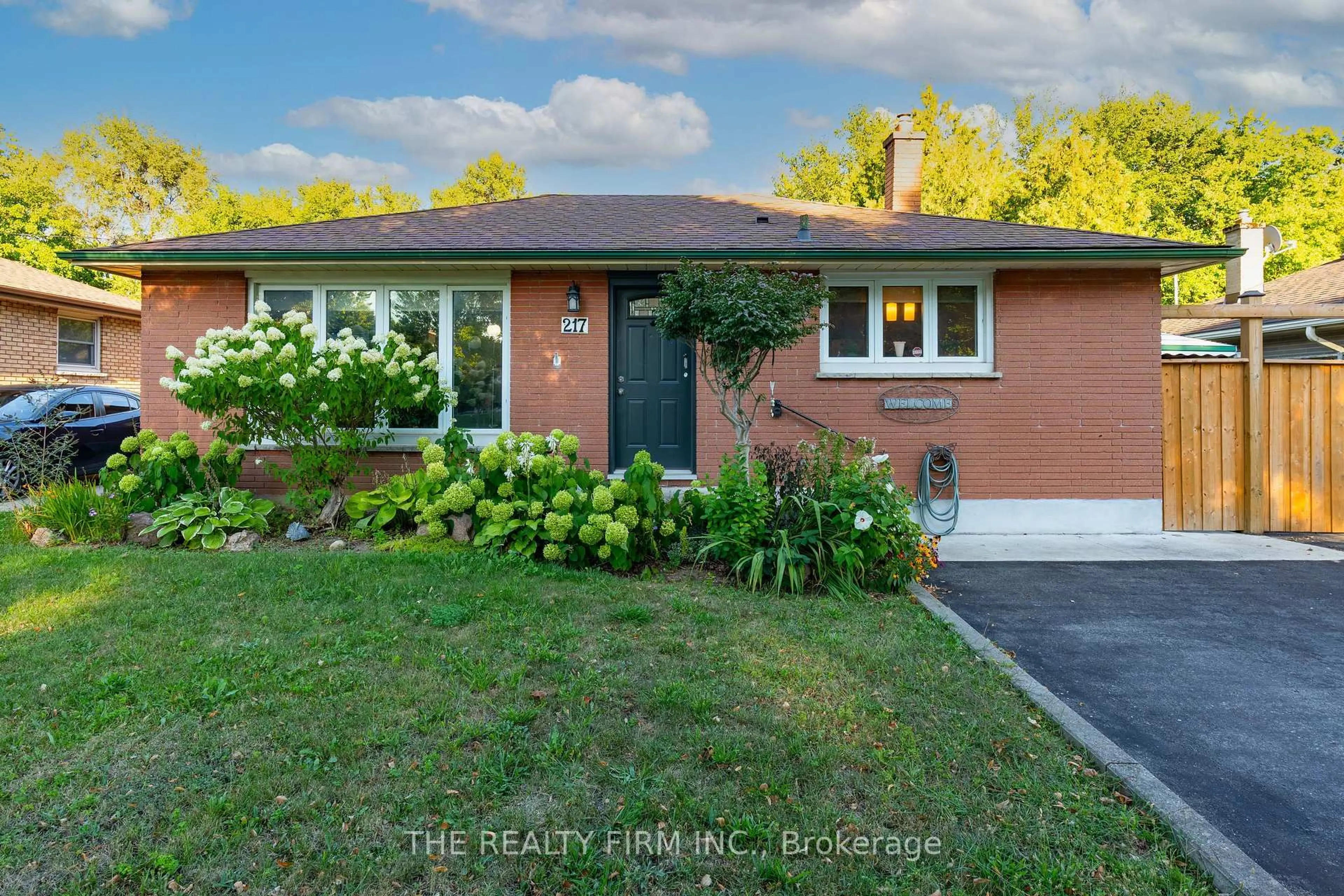 Home with brick exterior material, street for 217 Manitoulin Dr, London East Ontario N5W 1M8