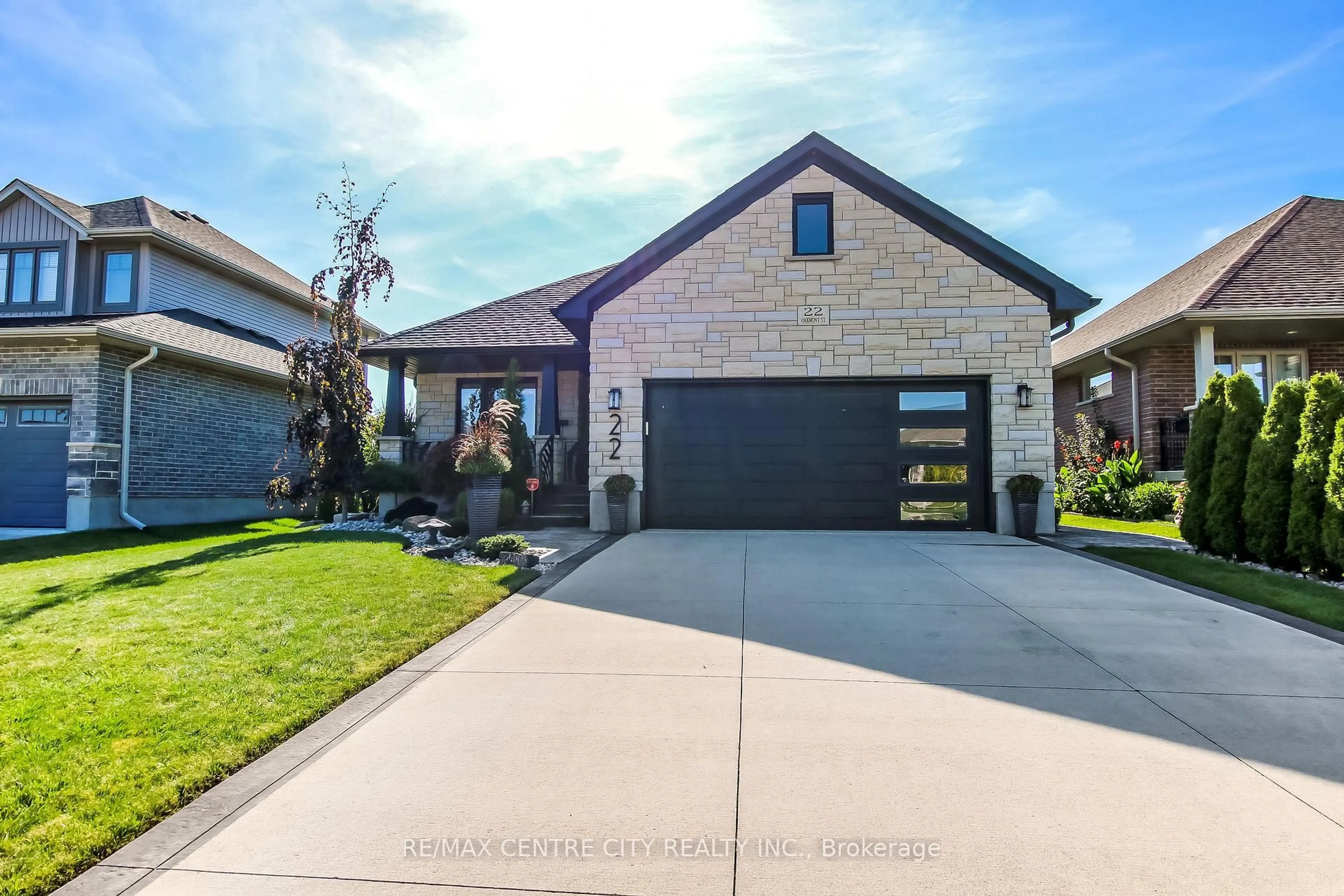 Home with brick exterior material, street for 22 Oakmont St, St. Thomas Ontario N5R 0G3