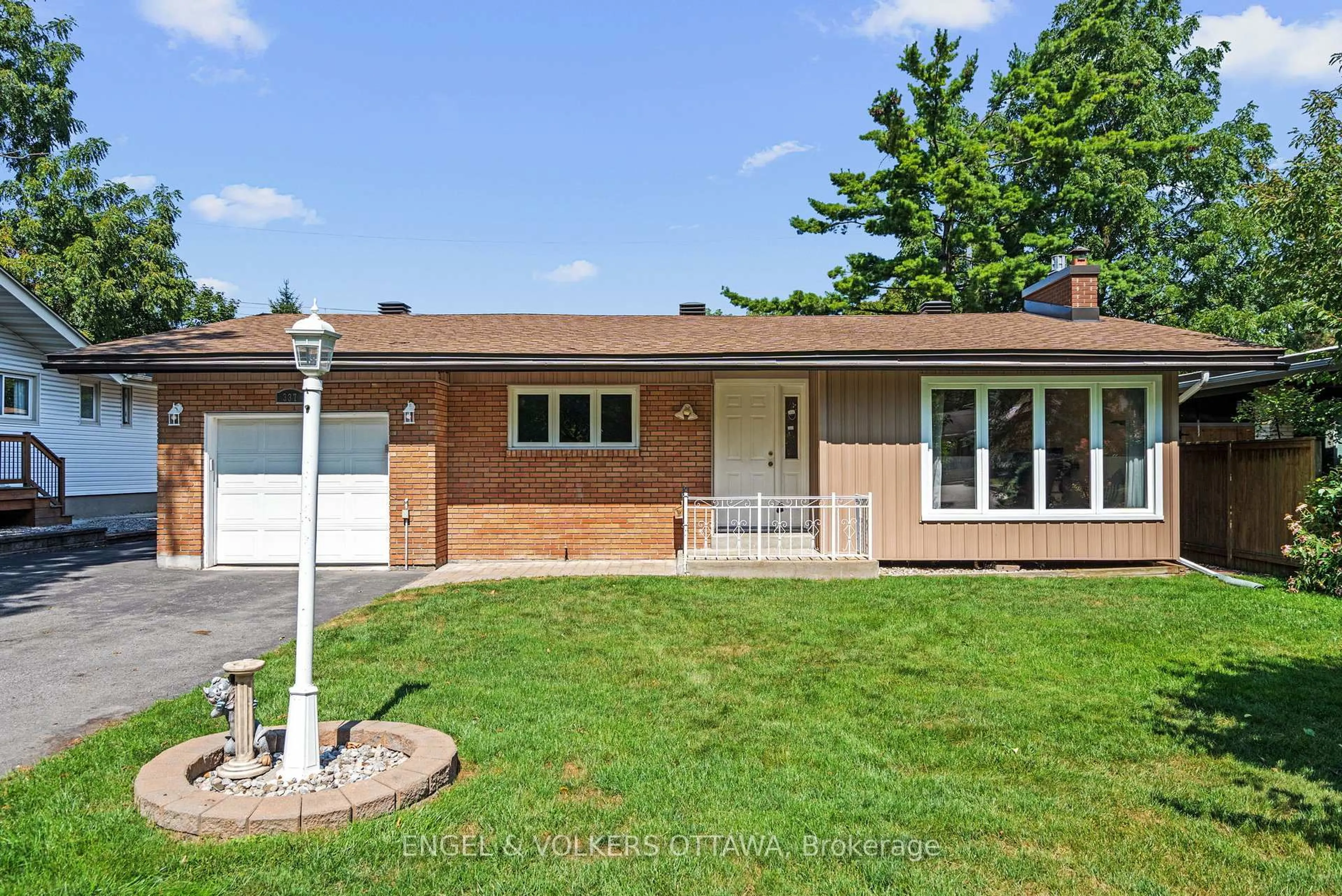 Home with brick exterior material, street for 337 Mountbatten Ave, Ottawa Ontario K1H 5W2