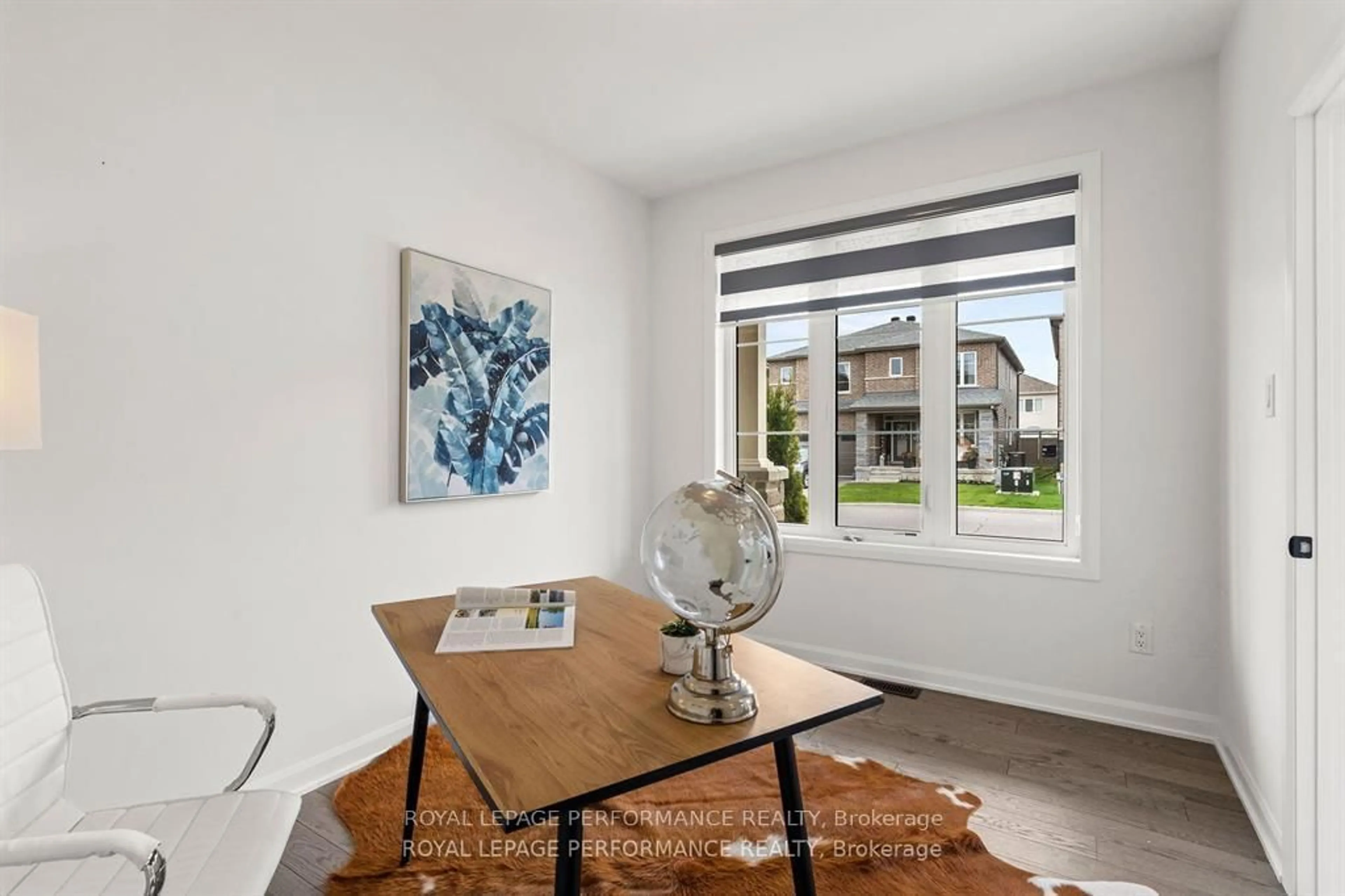 A pic of a room for 95 RALPH ERFLE Way, Ottawa Ontario K2J 6W2