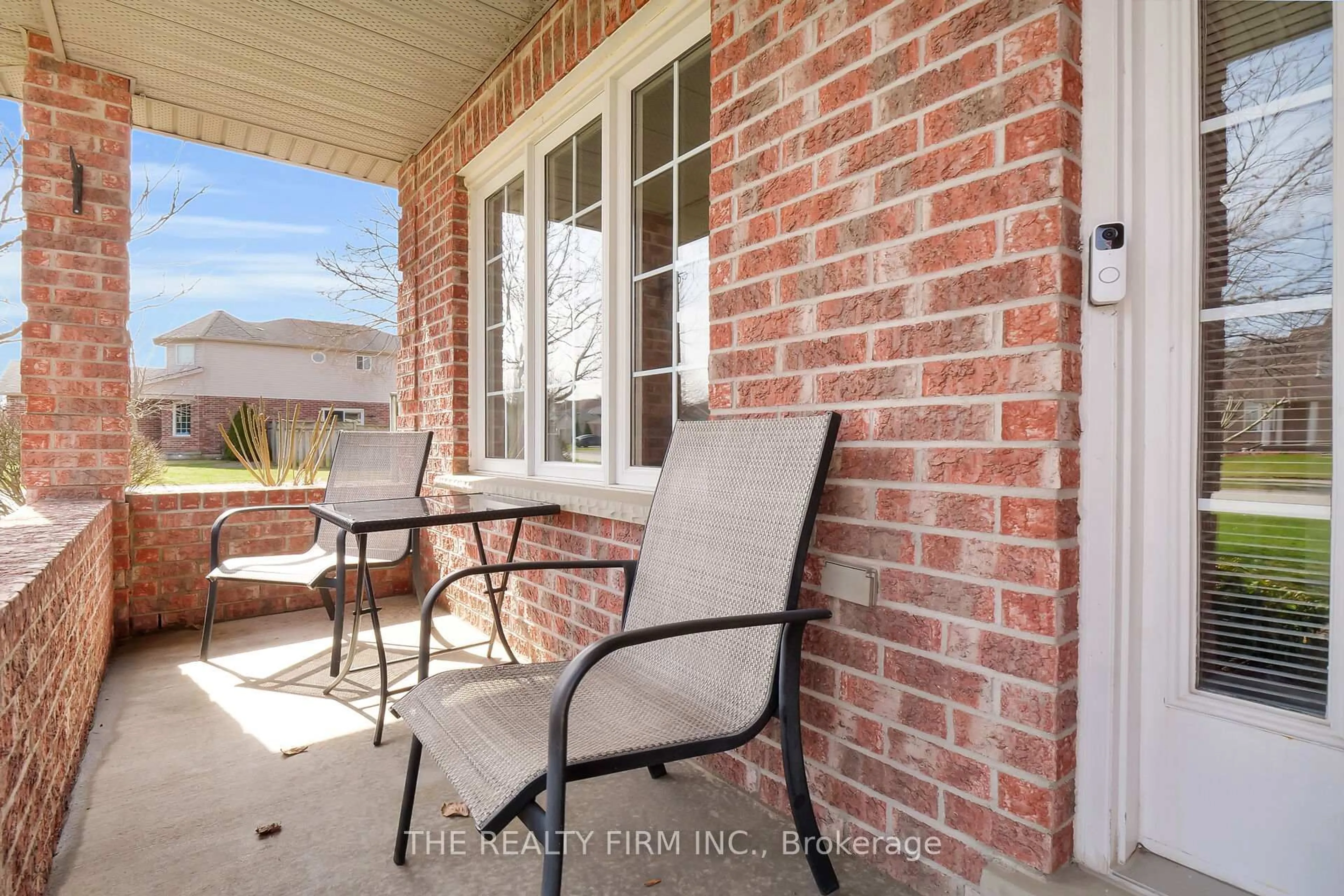 Patio, street for 487 Forest Creek Pl, London East Ontario N5Y 5T6