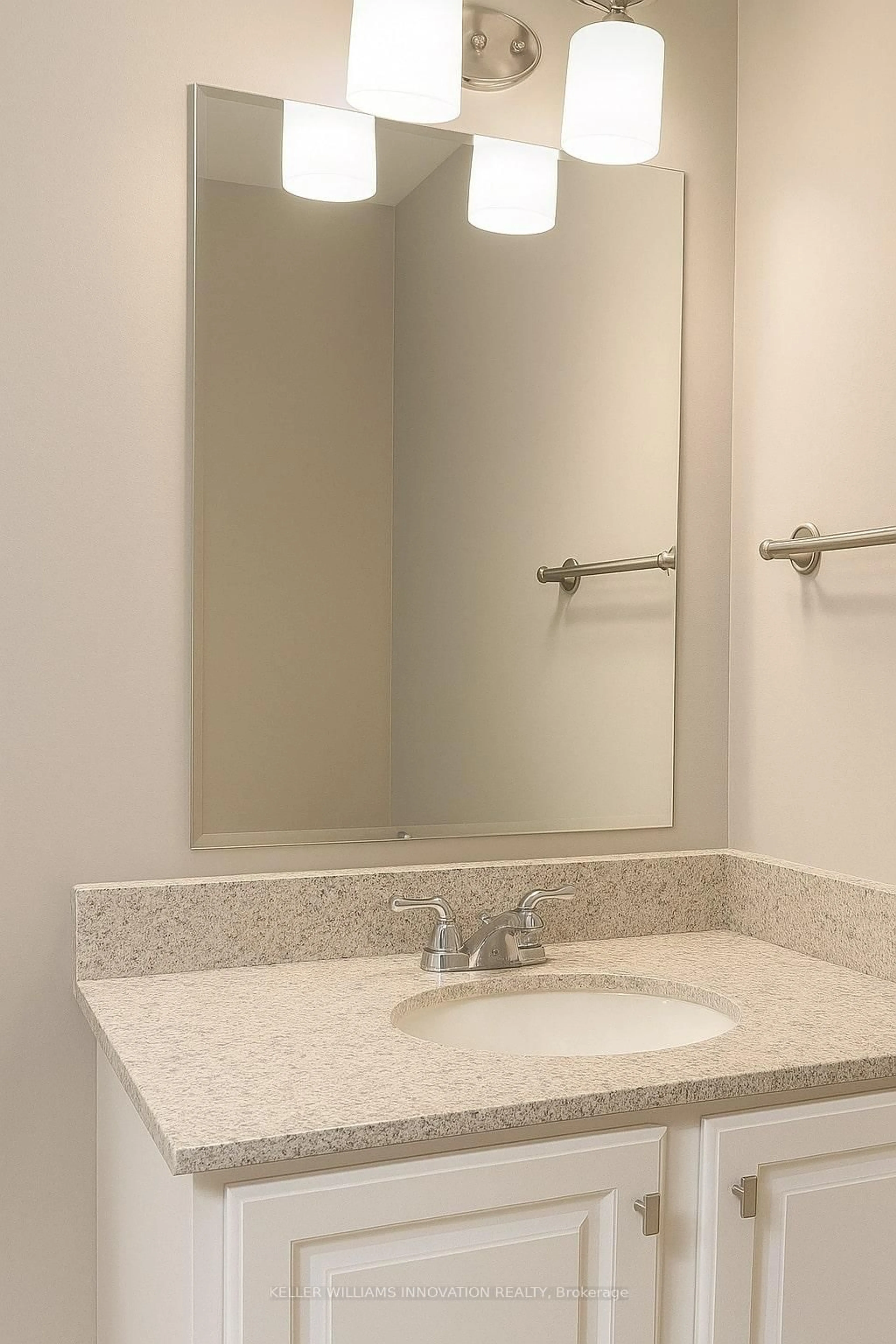Standard bathroom, ceramic/tile floor for 321 Spruce St #506, Waterloo Ontario N2L 0G4