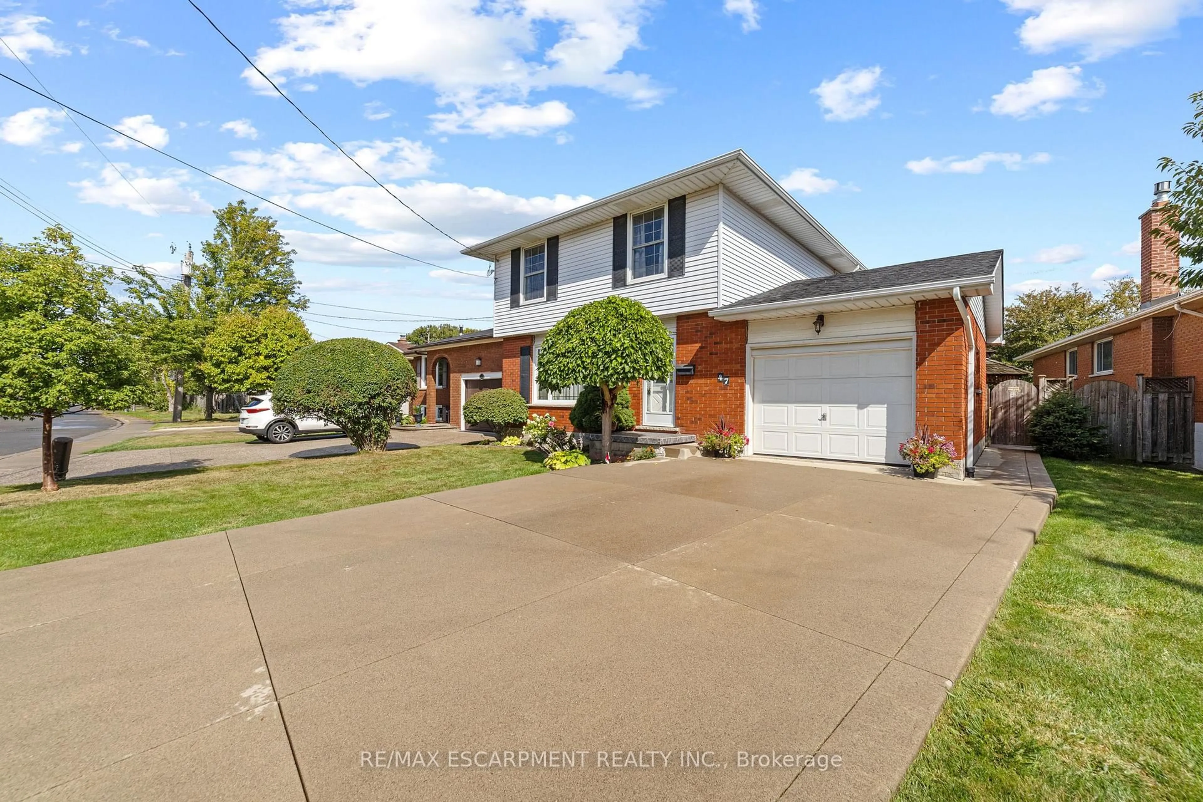 Unknown for 47 Leaway Ave, Hamilton Ontario L8W 1S7