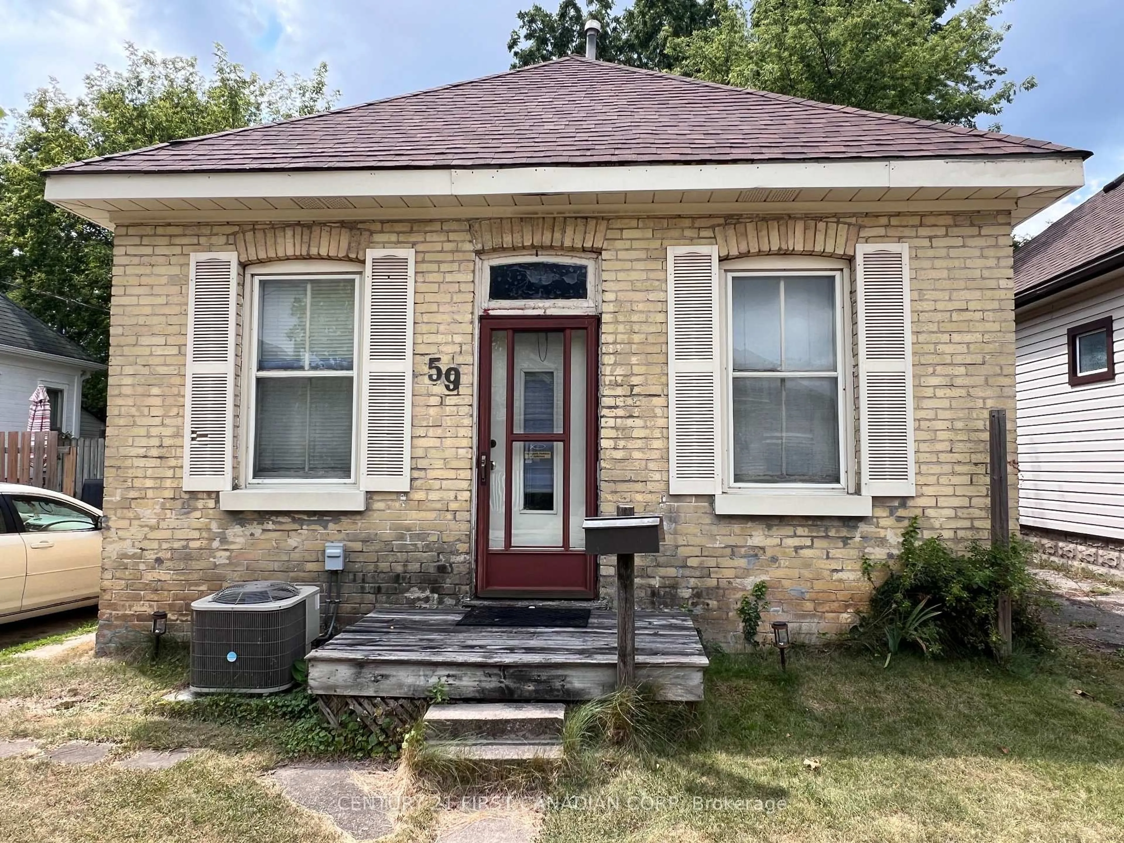 Home with brick exterior material, street for 59 HYDRO St, London East Ontario N5Z 2H5