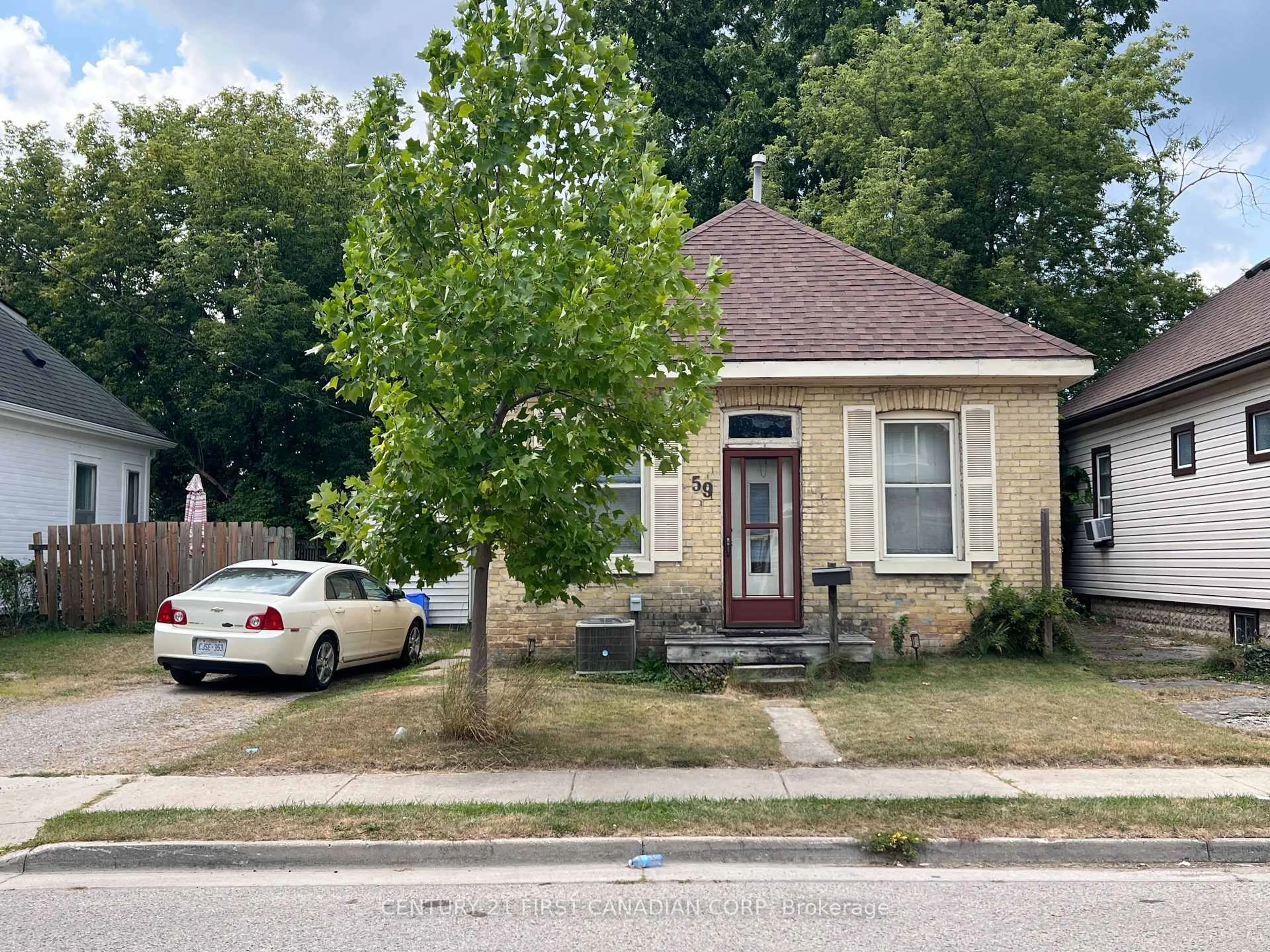 Unknown for 59 HYDRO St, London East Ontario N5Z 2H5