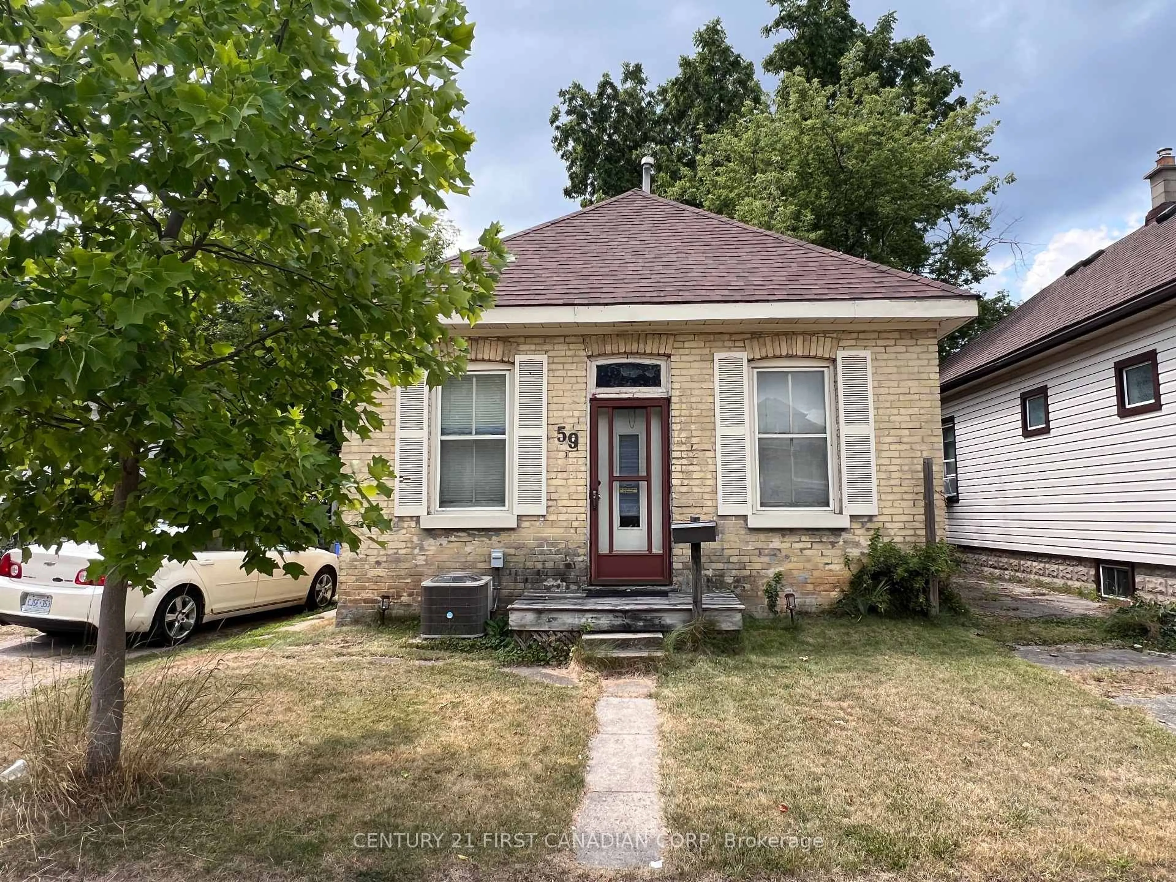Home with brick exterior material, street for 59 HYDRO St, London East Ontario N5Z 2H5