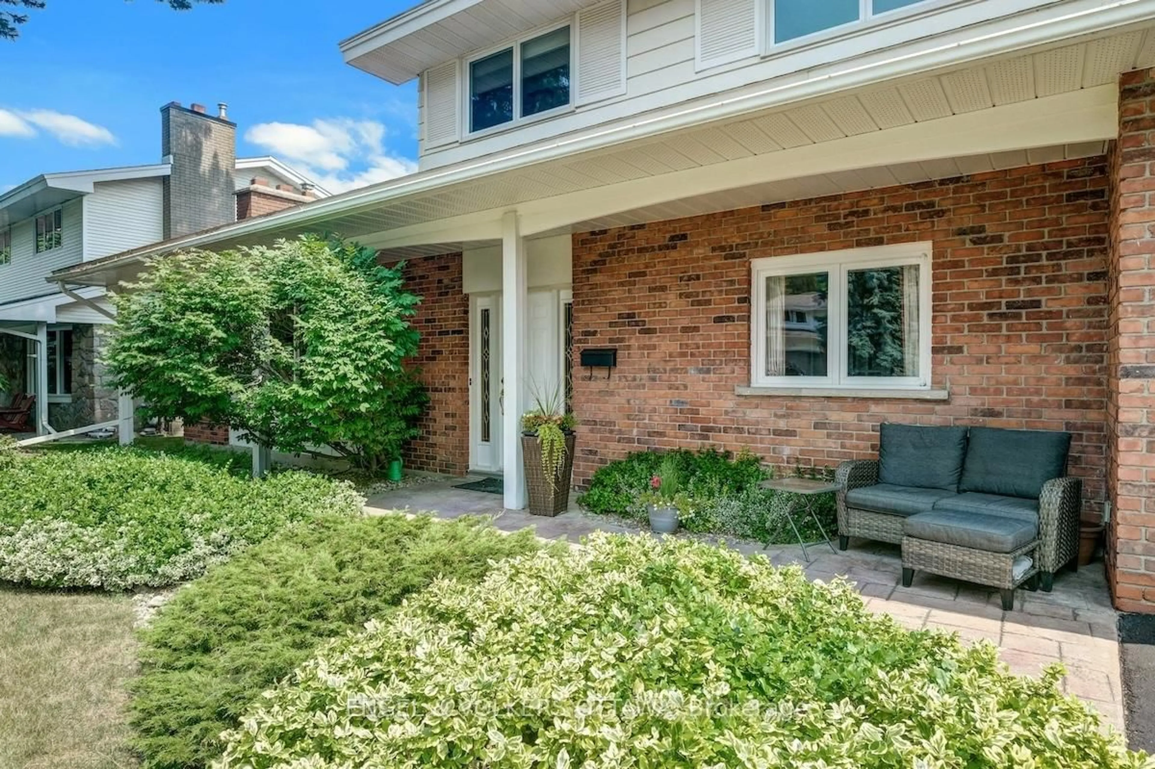 Home with brick exterior material, street for 15 Dickson St, Ottawa Ontario K2H 7H6