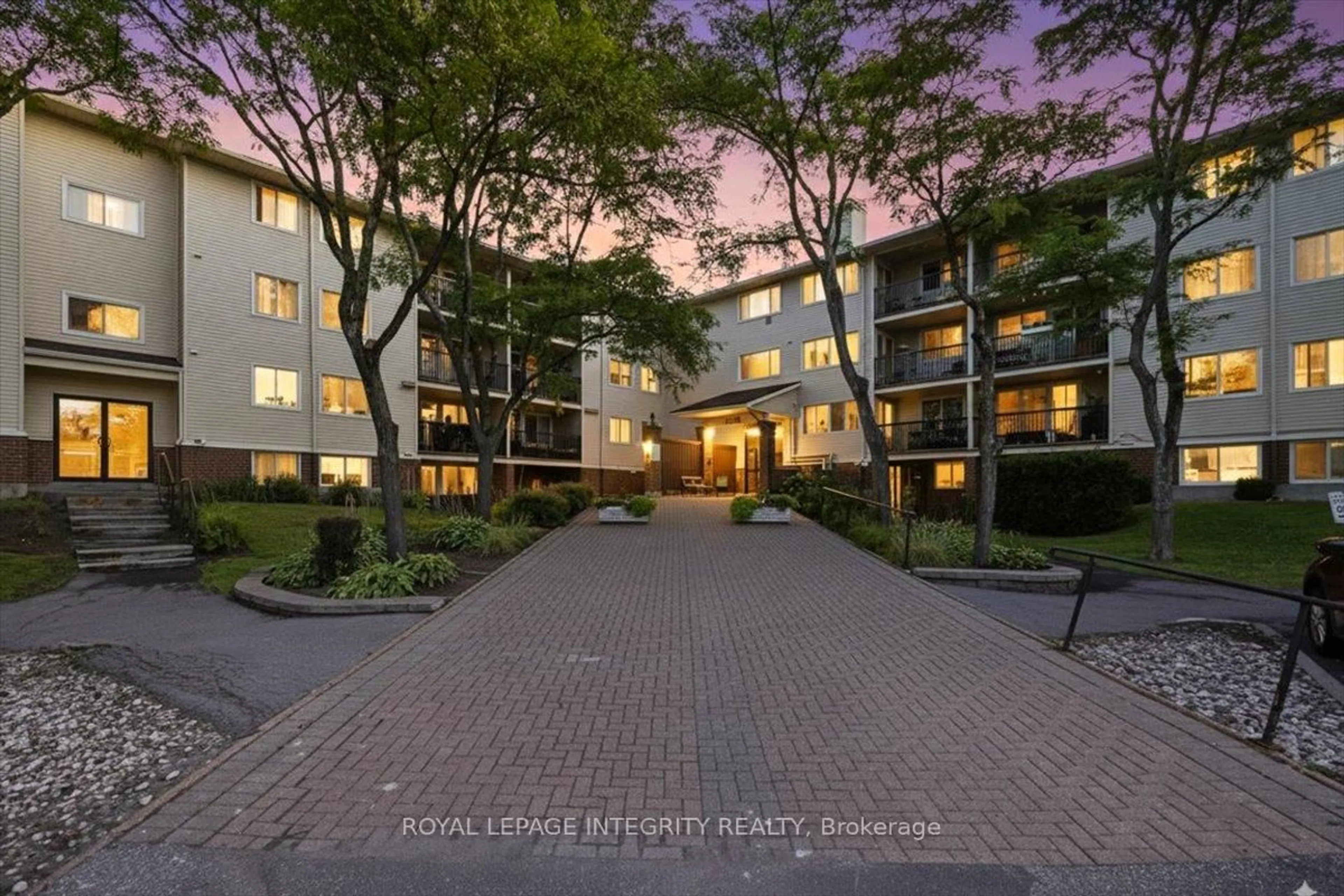 Patio, street for 6470 Bilberry Dr #201, Ottawa Ontario K1C 4P1